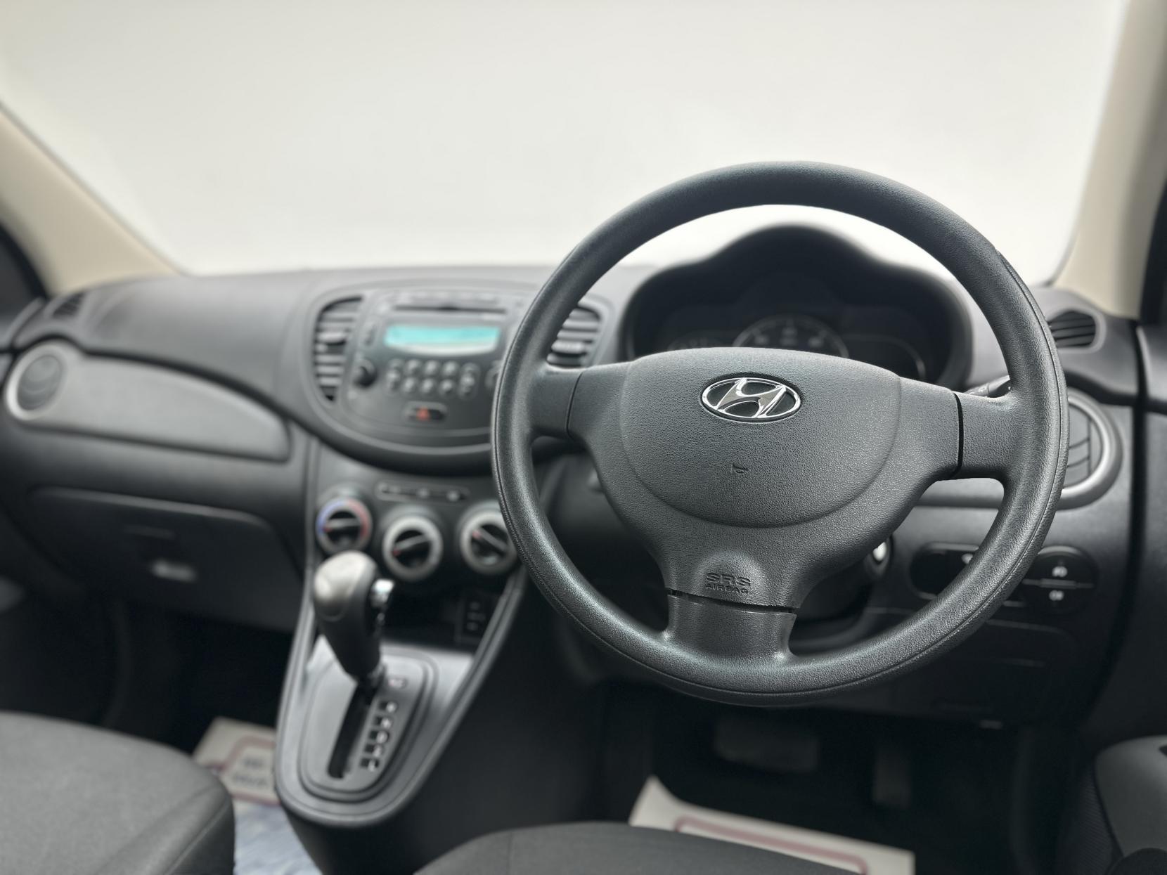 Hyundai i10 1.2 Active Hatchback 5dr Petrol Auto Euro 5 (85 bhp)