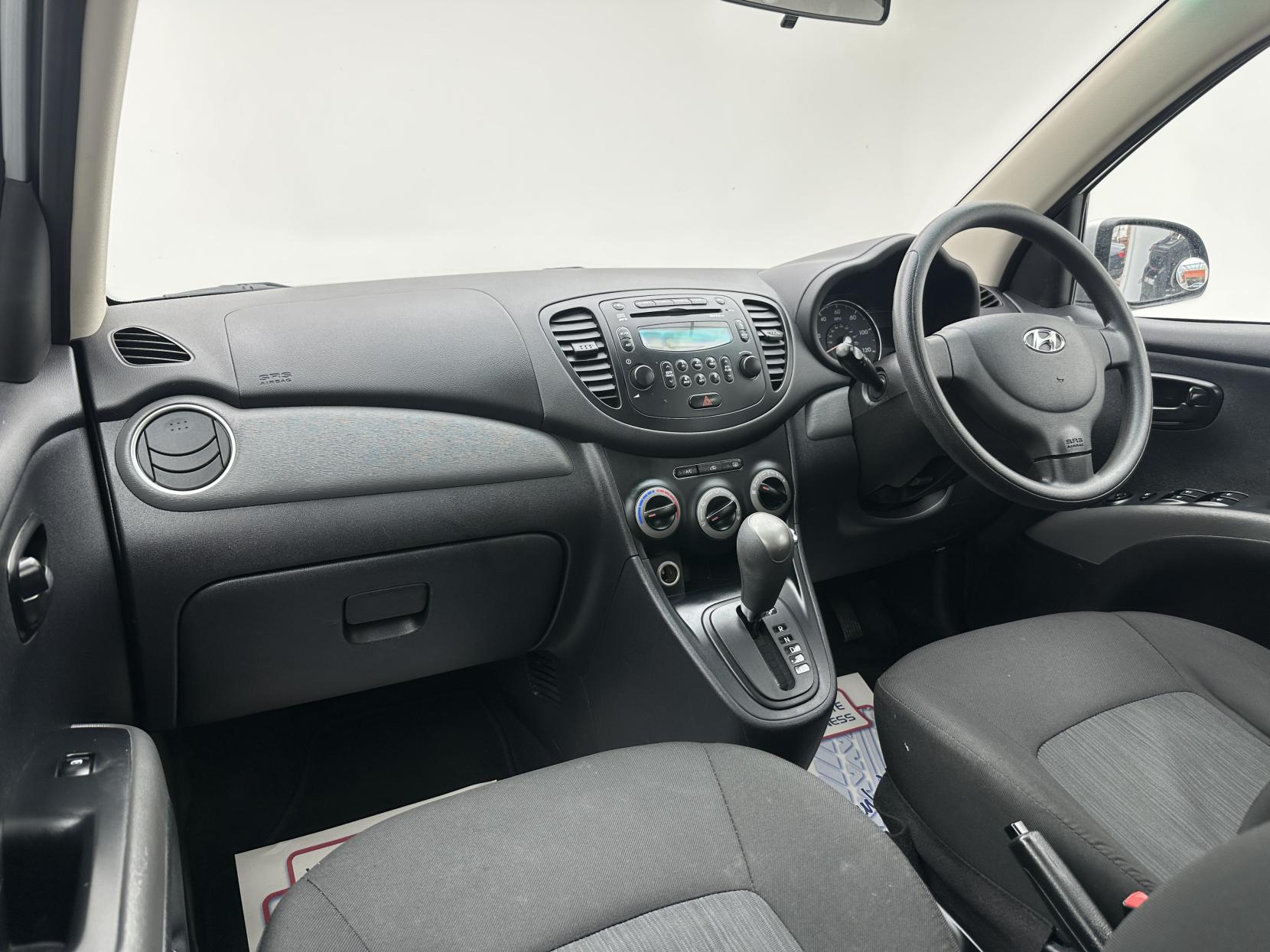 Hyundai i10 1.2 Active Hatchback 5dr Petrol Auto Euro 5 (85 bhp)