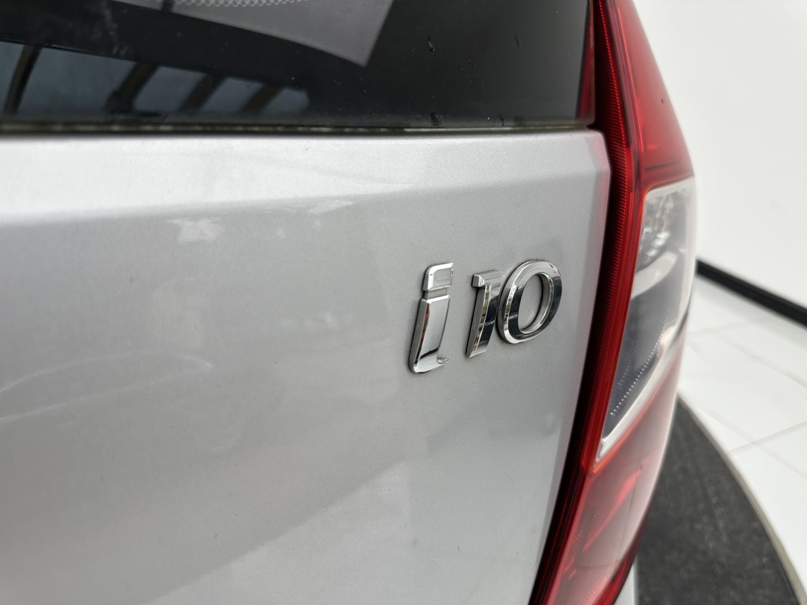 Hyundai i10 1.2 Active Hatchback 5dr Petrol Auto Euro 5 (85 bhp)