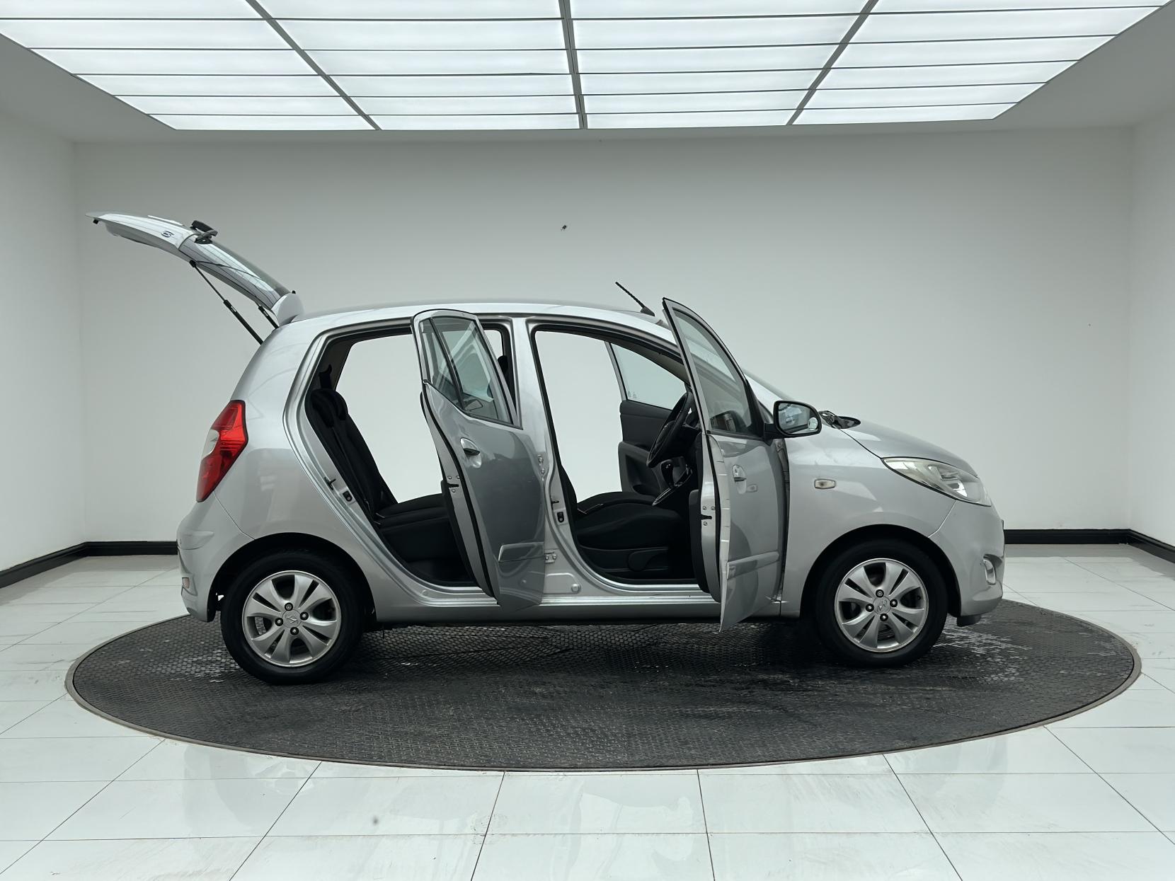 Hyundai i10 1.2 Active Hatchback 5dr Petrol Auto Euro 5 (85 bhp)