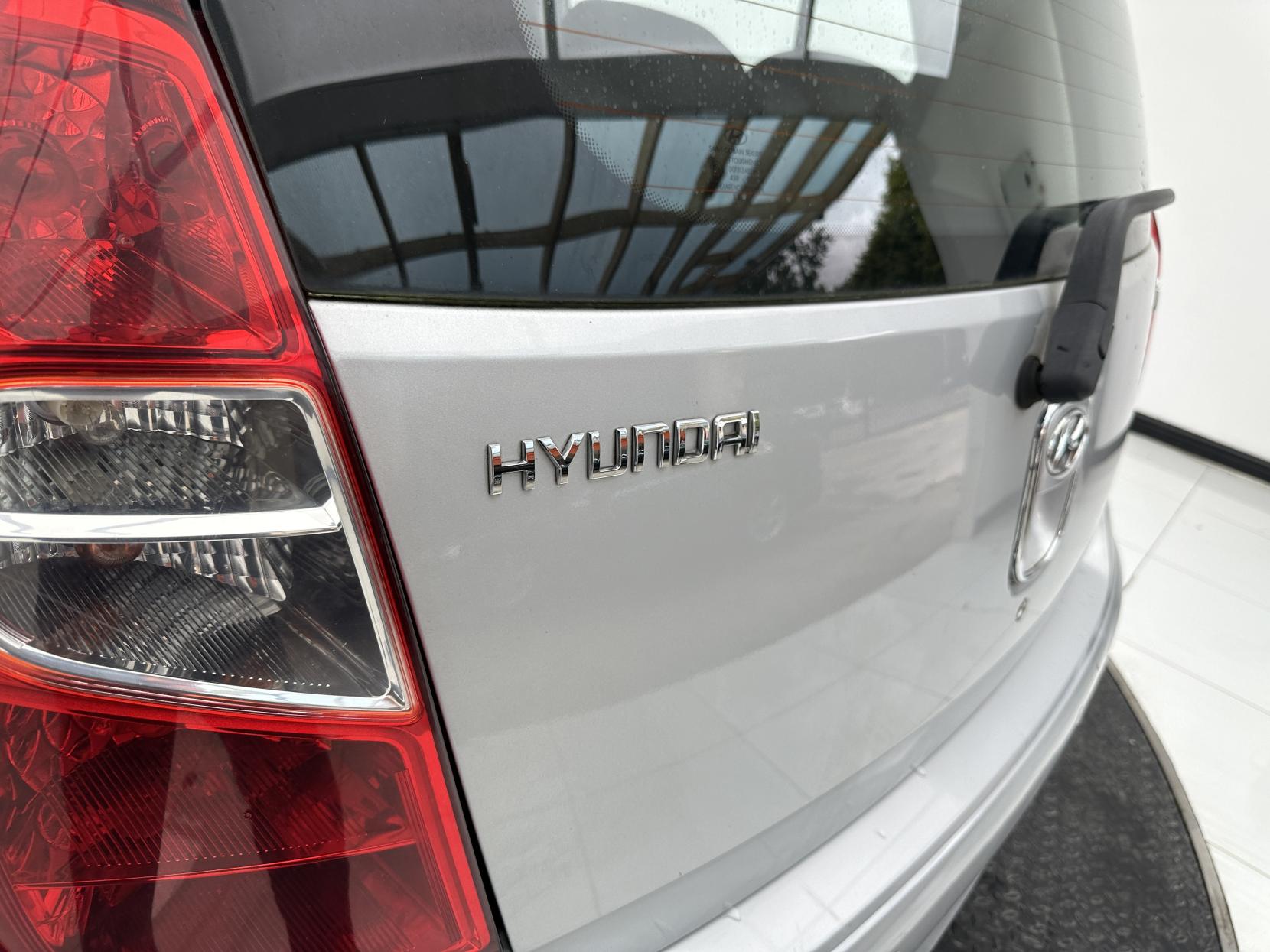 Hyundai i10 1.2 Active Hatchback 5dr Petrol Auto Euro 5 (85 bhp)