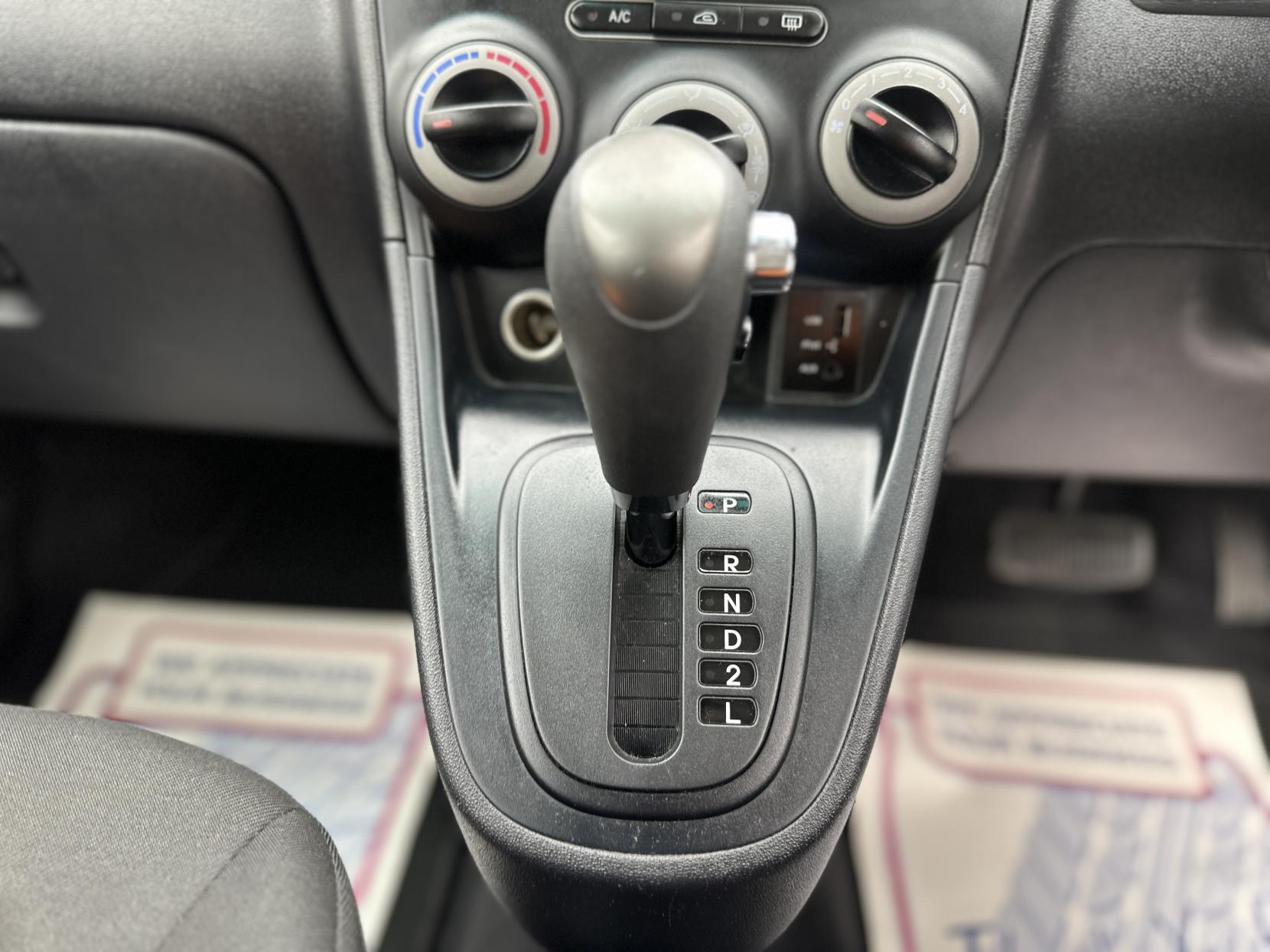 Hyundai i10 1.2 Active Hatchback 5dr Petrol Auto Euro 5 (85 bhp)