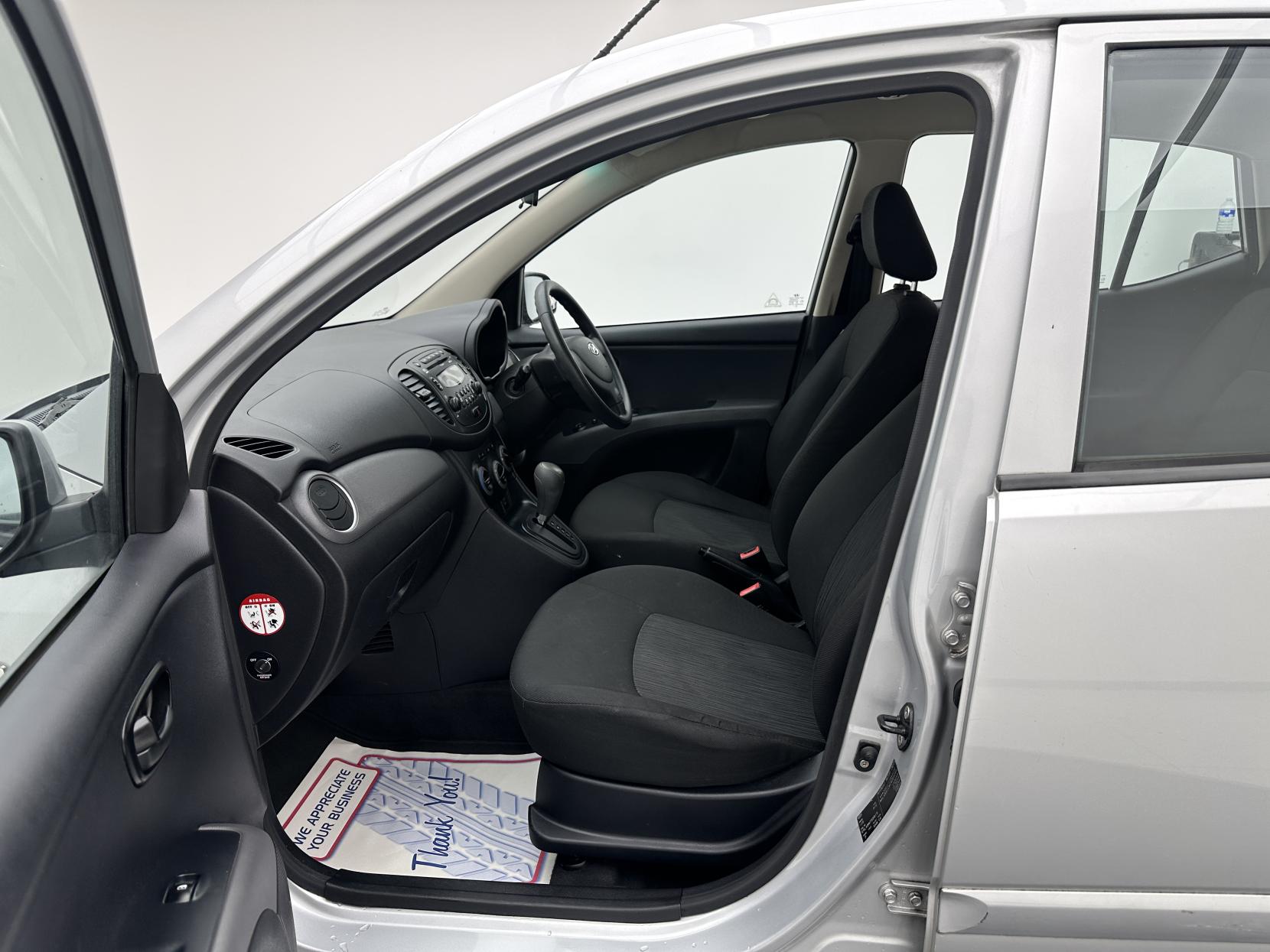 Hyundai i10 1.2 Active Hatchback 5dr Petrol Auto Euro 5 (85 bhp)