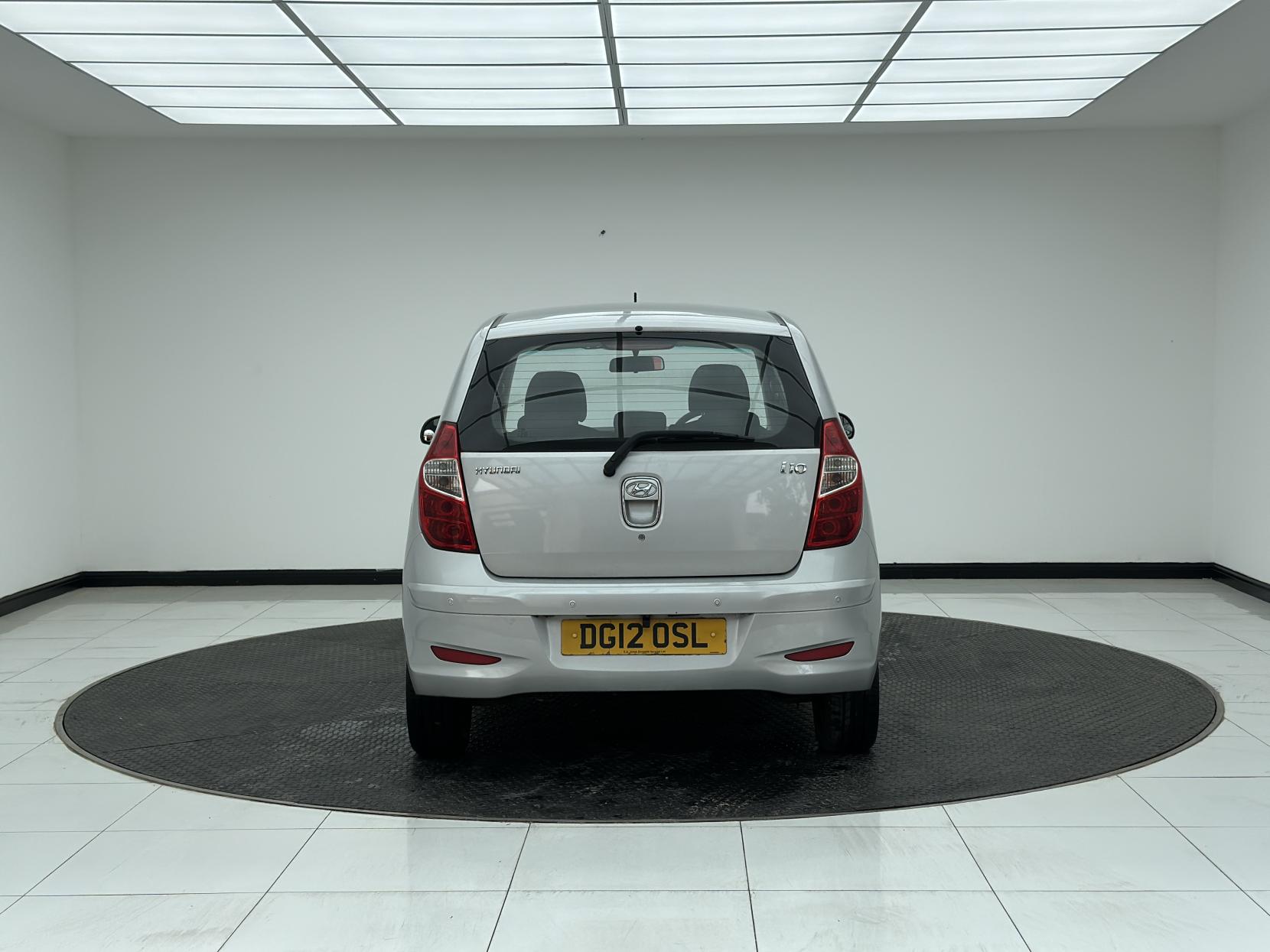 Hyundai i10 1.2 Active Hatchback 5dr Petrol Auto Euro 5 (85 bhp)