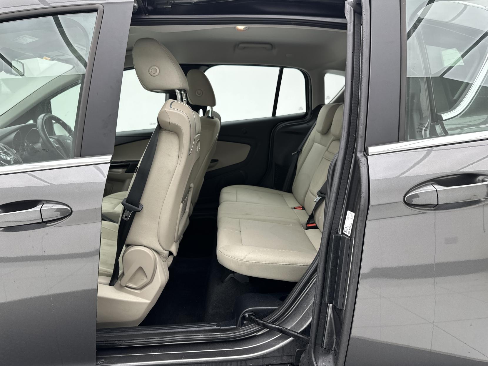 Ford B-Max 1.6 Titanium Navigator MPV 5dr Petrol Powershift Euro 6 (105 ps)