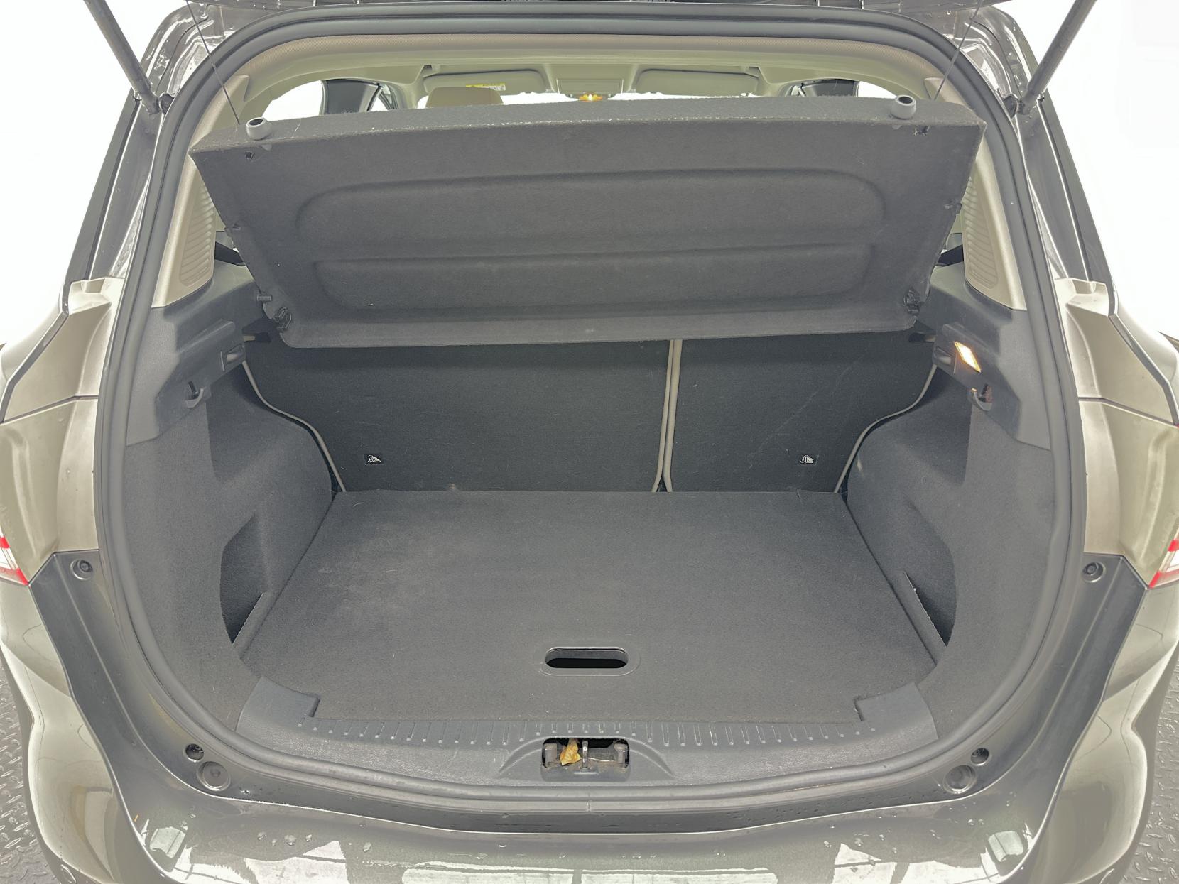 Ford B-Max 1.6 Titanium Navigator MPV 5dr Petrol Powershift Euro 6 (105 ps)