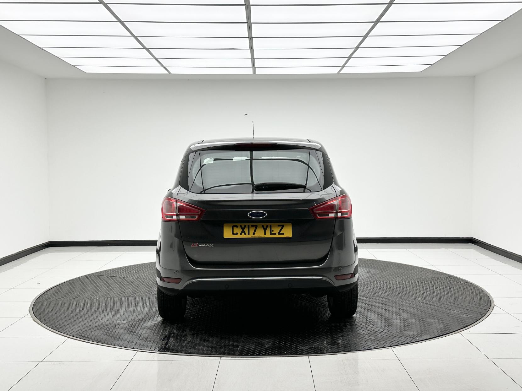 Ford B-Max 1.6 Titanium Navigator MPV 5dr Petrol Powershift Euro 6 (105 ps)