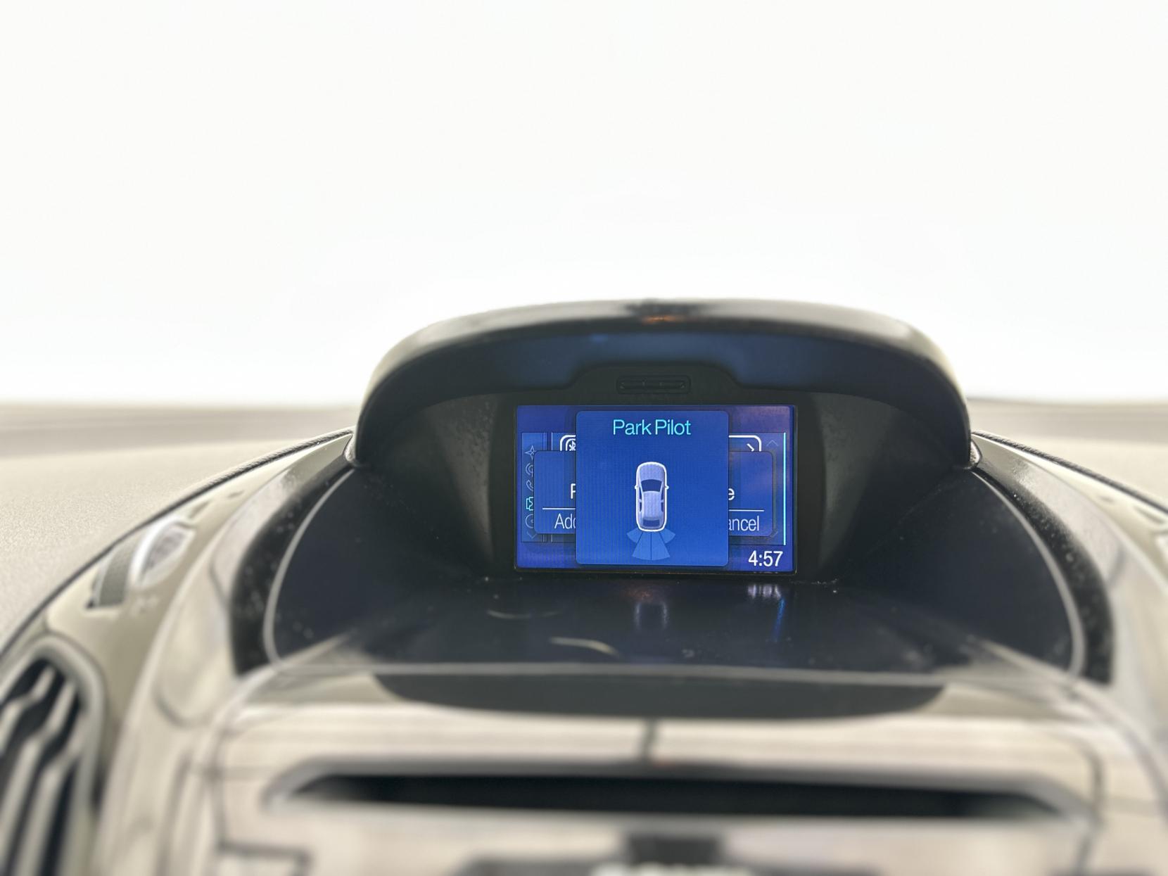 Ford B-Max 1.6 Titanium Navigator MPV 5dr Petrol Powershift Euro 6 (105 ps)