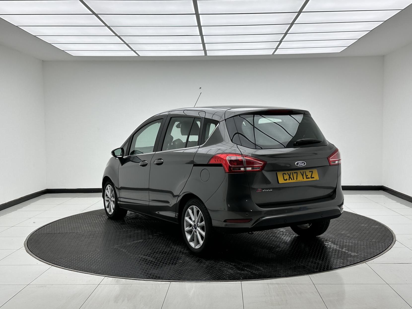 Ford B-Max 1.6 Titanium Navigator MPV 5dr Petrol Powershift Euro 6 (105 ps)
