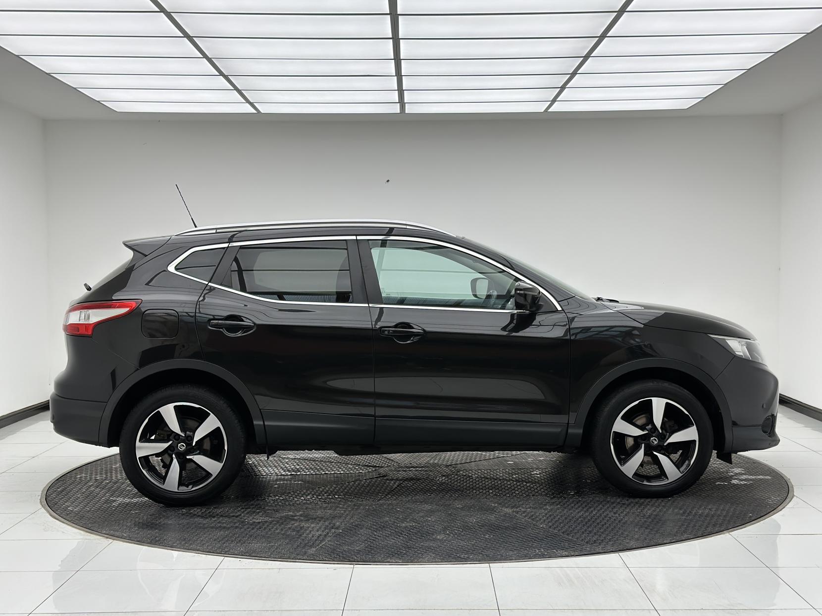 Nissan Qashqai 1.2 DIG-T N-Connecta SUV 5dr Petrol XTRON 2WD Euro 6 (s/s) (115 ps)