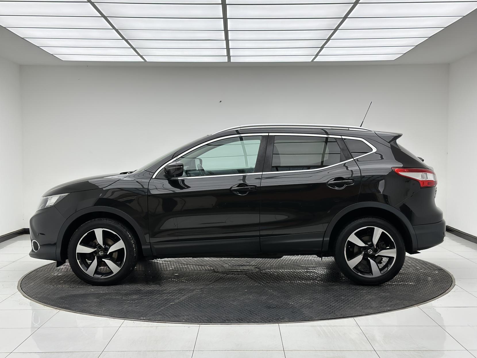 Nissan Qashqai 1.2 DIG-T N-Connecta SUV 5dr Petrol XTRON 2WD Euro 6 (s/s) (115 ps)