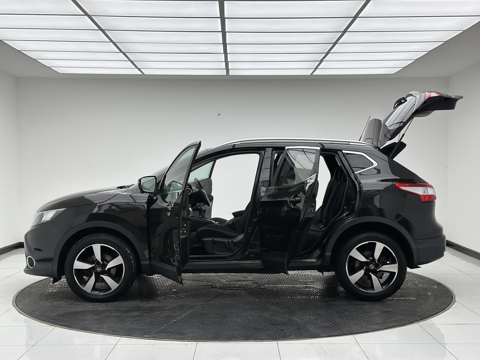 Nissan Qashqai 1.2 DIG-T N-Connecta SUV 5dr Petrol XTRON 2WD Euro 6 (s/s) (115 ps)