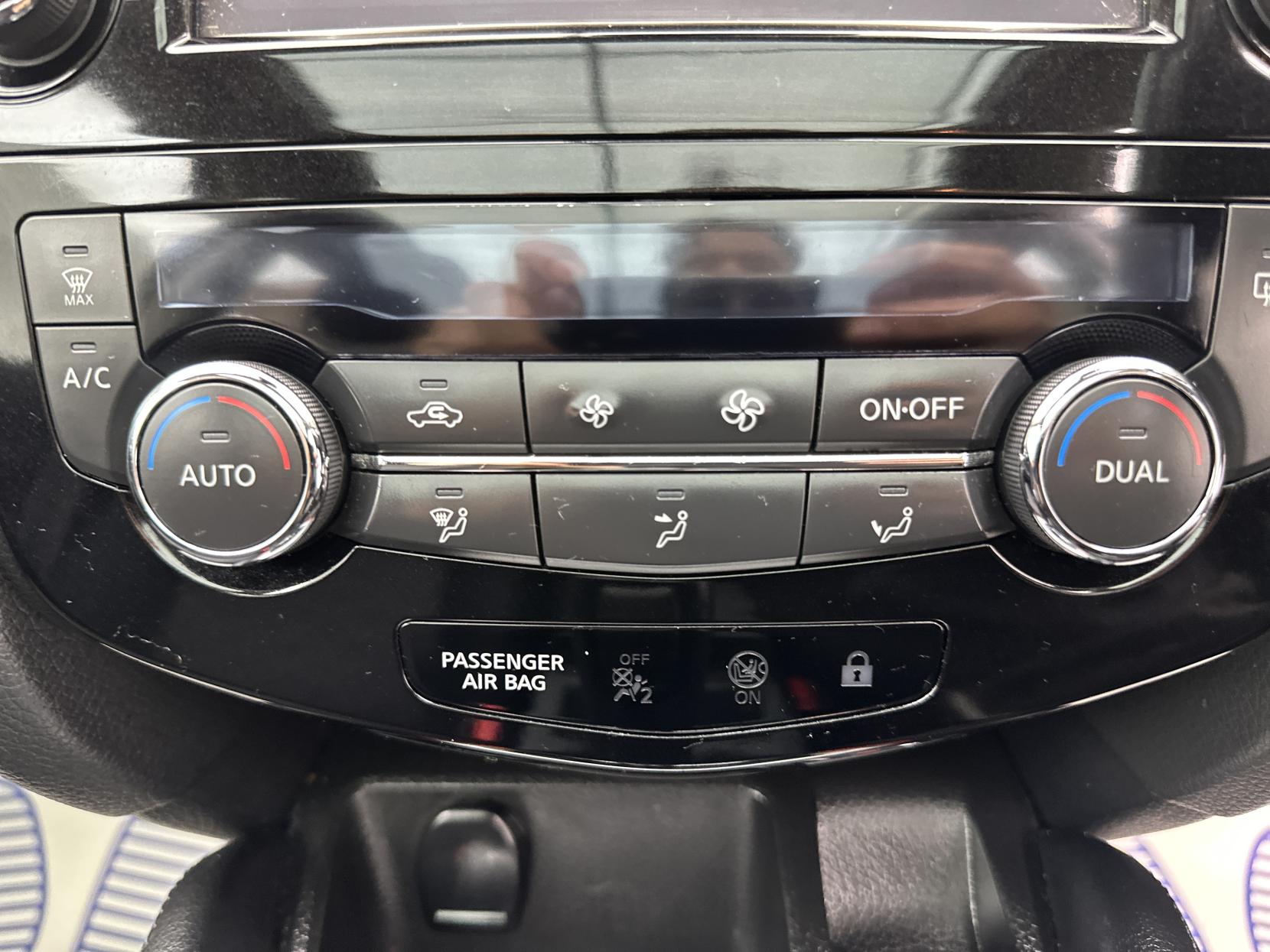 Nissan Qashqai 1.2 DIG-T N-Connecta SUV 5dr Petrol XTRON 2WD Euro 6 (s/s) (115 ps)