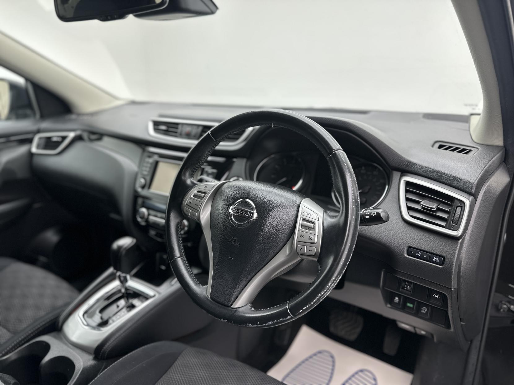 Nissan Qashqai 1.2 DIG-T N-Connecta SUV 5dr Petrol XTRON 2WD Euro 6 (s/s) (115 ps)