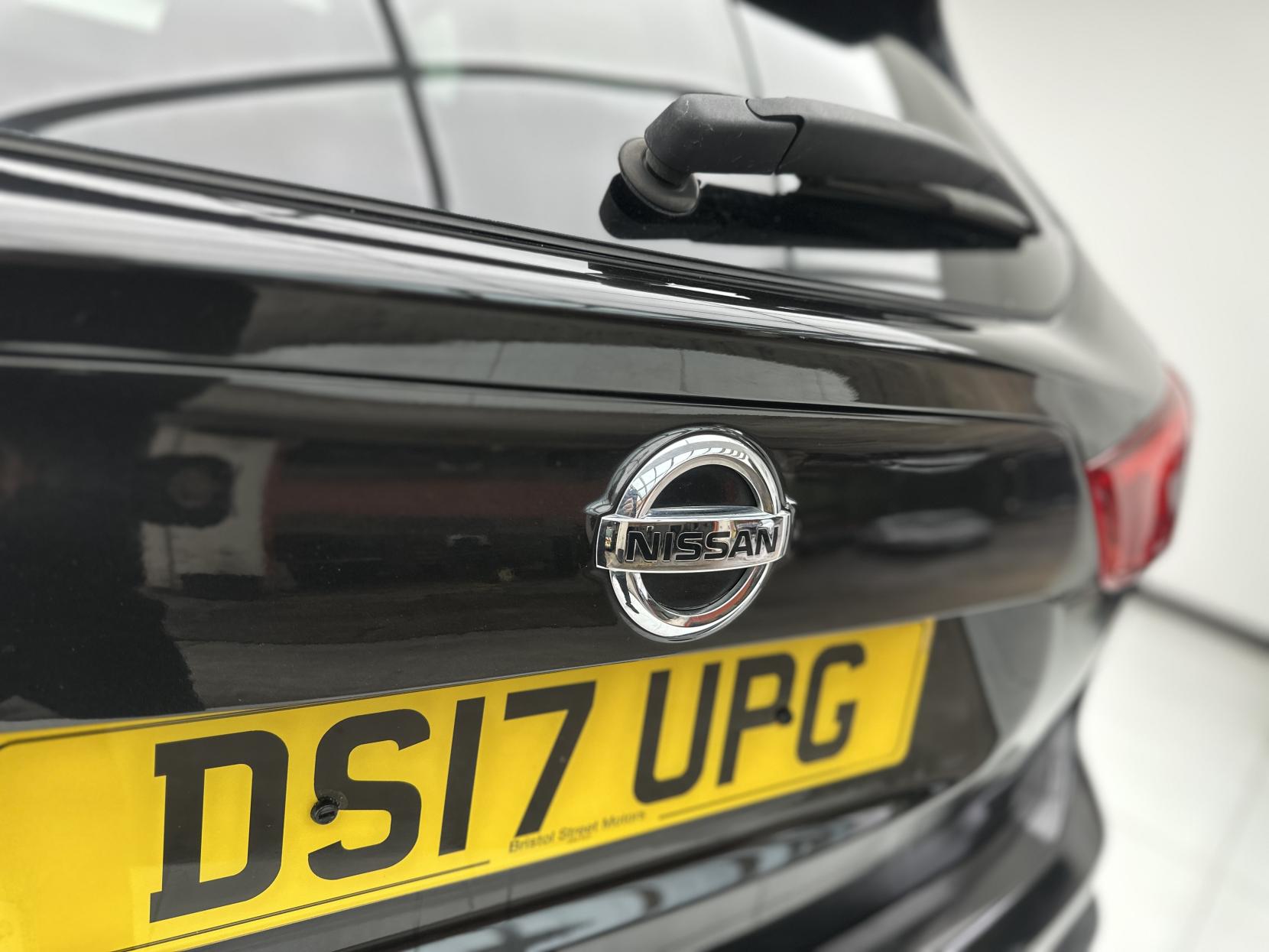 Nissan Qashqai 1.2 DIG-T N-Connecta SUV 5dr Petrol XTRON 2WD Euro 6 (s/s) (115 ps)