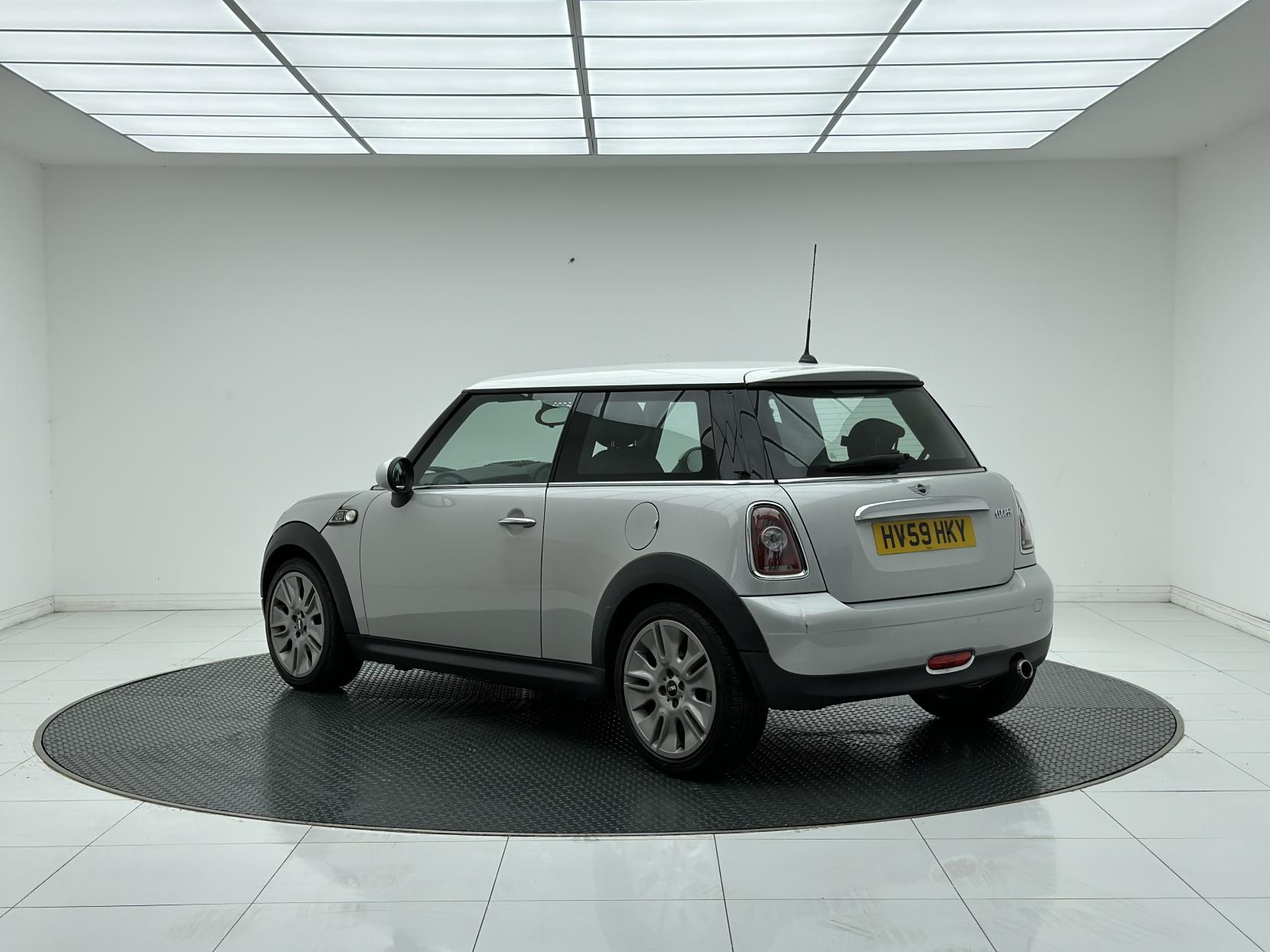 MINI Hatch 1.6 Cooper Camden Hatchback 3dr Petrol Manual Euro 4 (120 ps)