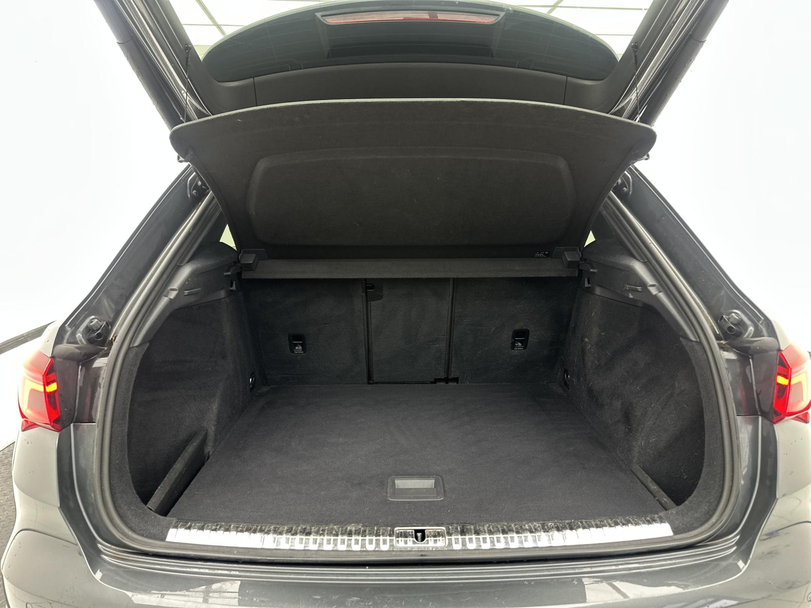 Audi Q3 2.0 TFSI 40 S line SUV 5dr Petrol S Tronic quattro Euro 6 (s/s) (190 ps)