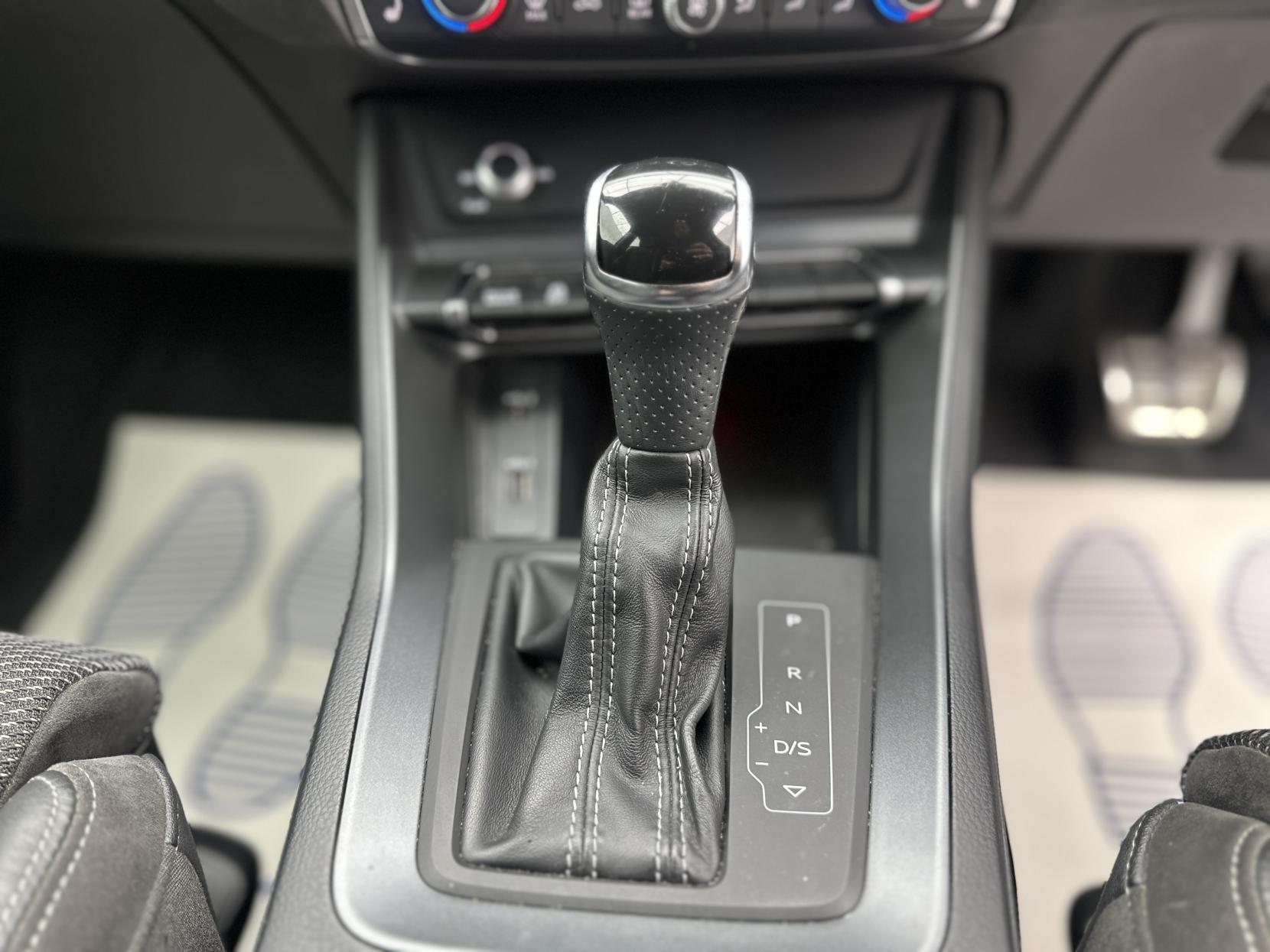 Audi Q3 2.0 TFSI 40 S line SUV 5dr Petrol S Tronic quattro Euro 6 (s/s) (190 ps)