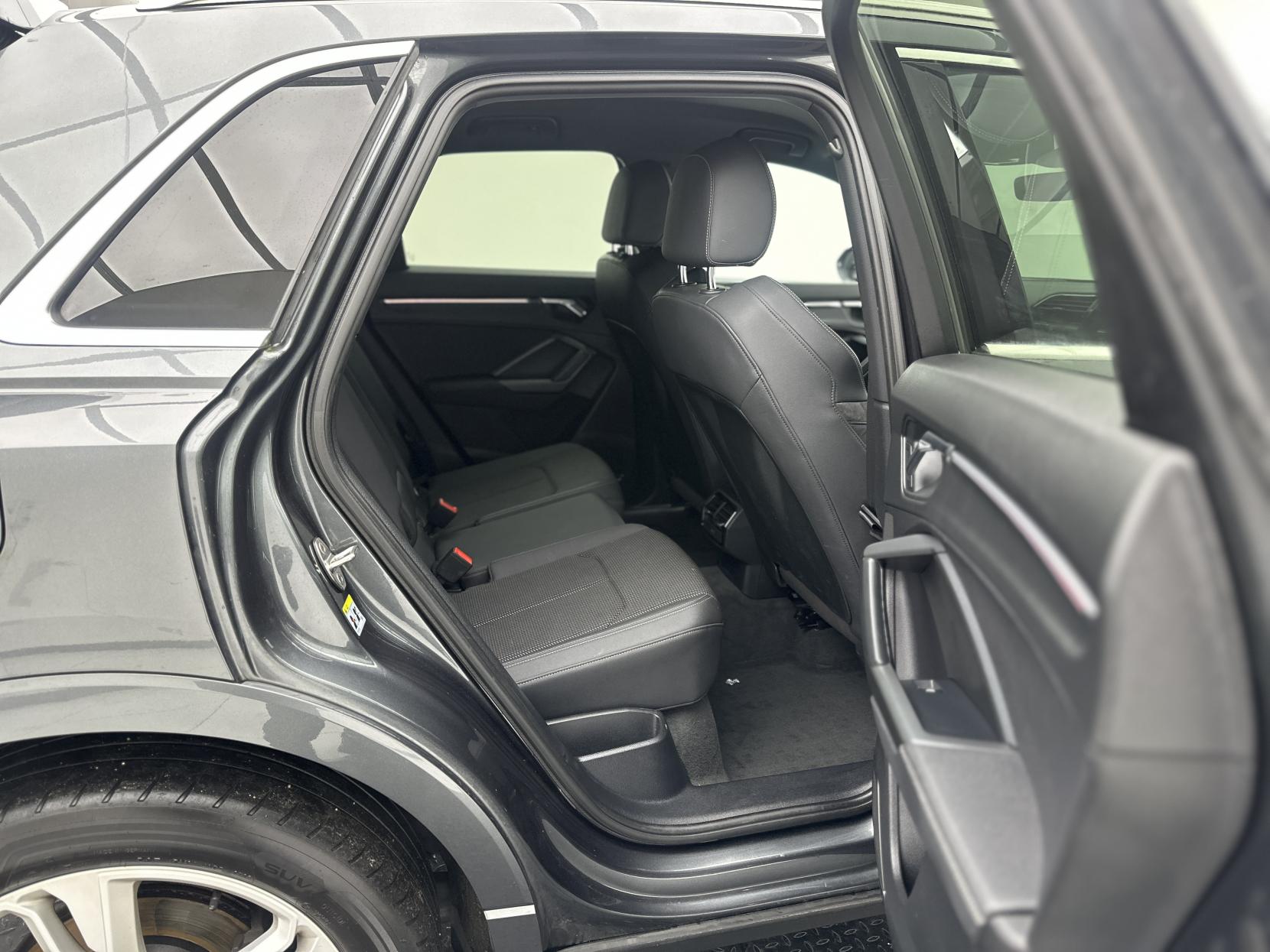 Audi Q3 2.0 TFSI 40 S line SUV 5dr Petrol S Tronic quattro Euro 6 (s/s) (190 ps)