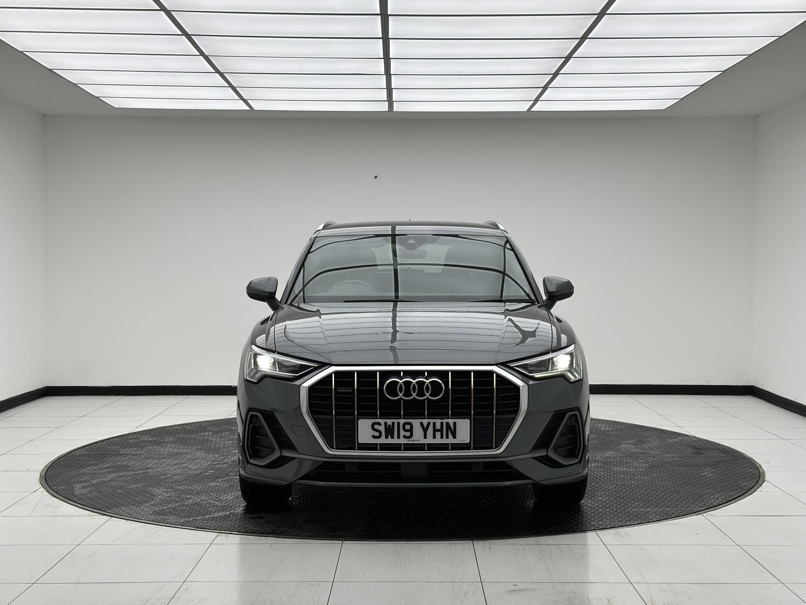 Audi Q3 2.0 TFSI 40 S line SUV 5dr Petrol S Tronic quattro Euro 6 (s/s) (190 ps)