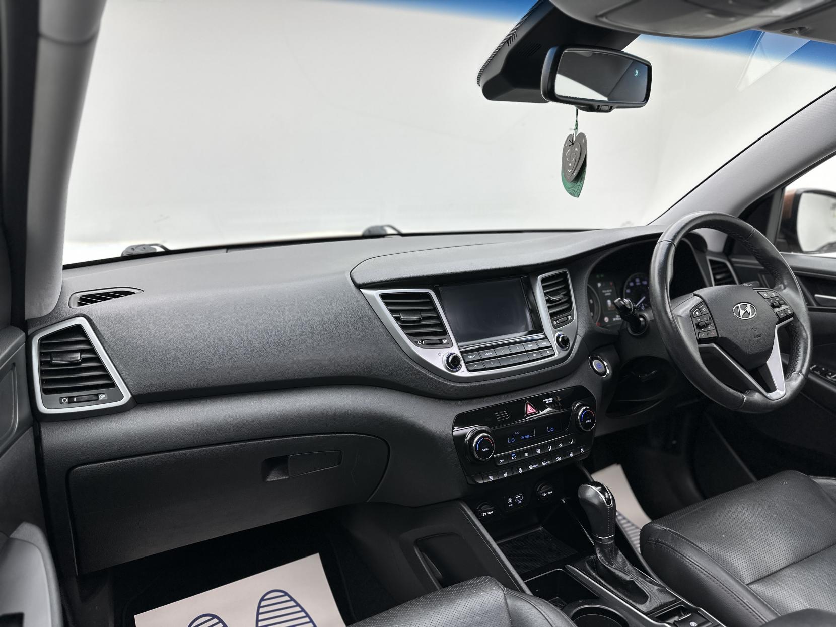 Hyundai TUCSON 2.0 CRDi Premium SE SUV 5dr Diesel Auto 4WD Euro 6 (185 ps)