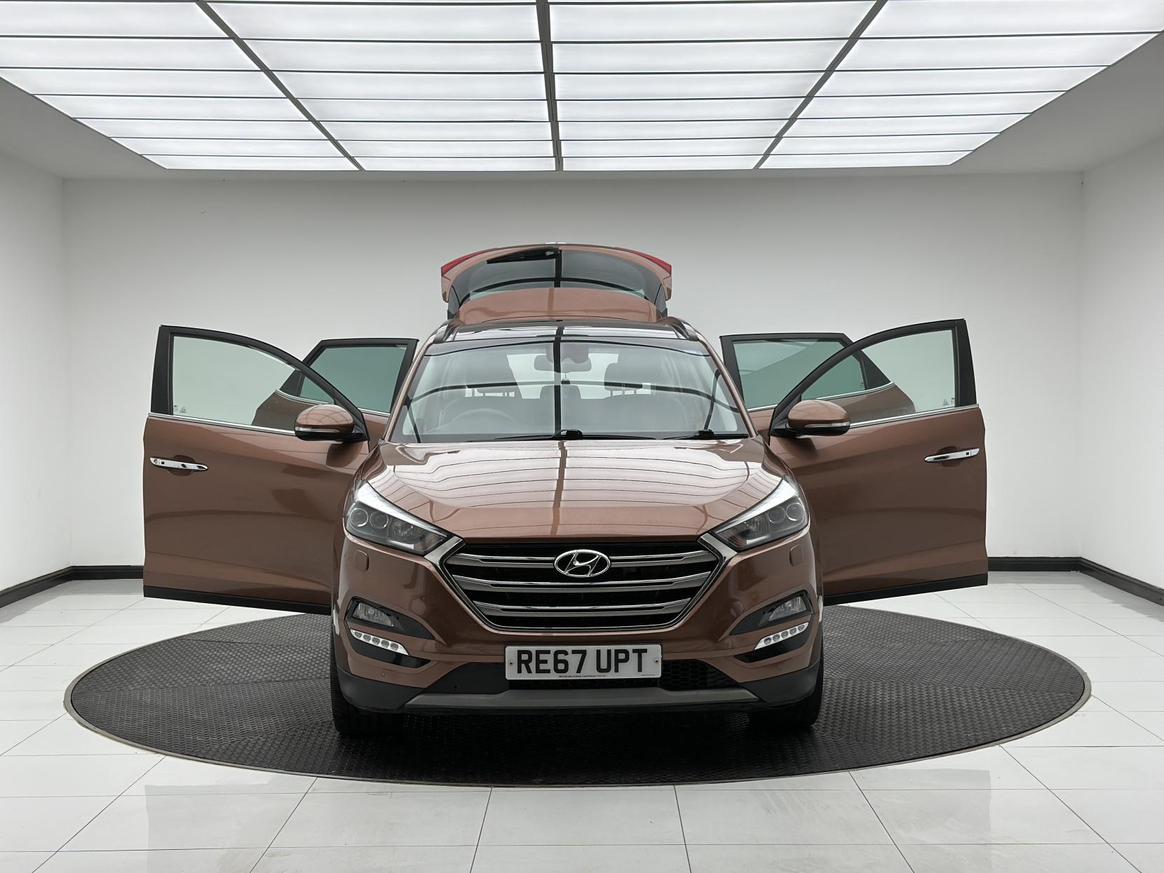 Hyundai TUCSON 2.0 CRDi Premium SE SUV 5dr Diesel Auto 4WD Euro 6 (185 ps)