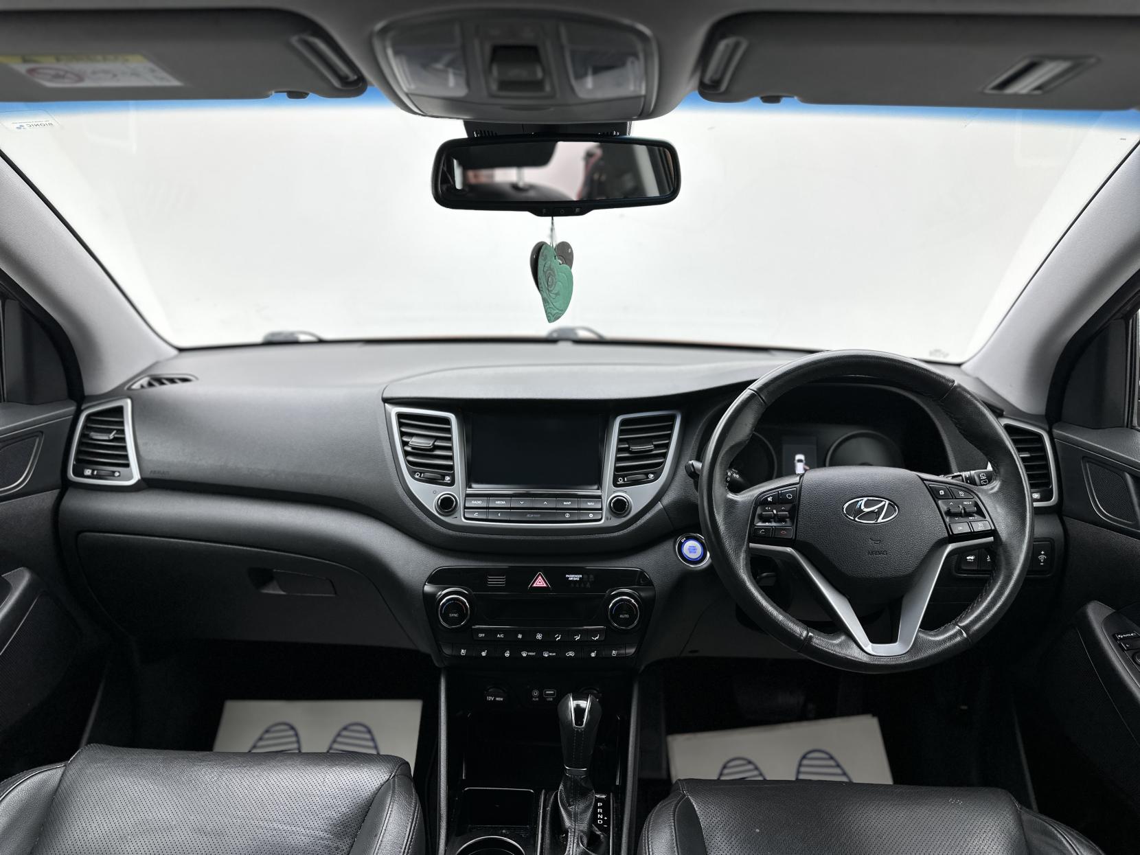Hyundai TUCSON 2.0 CRDi Premium SE SUV 5dr Diesel Auto 4WD Euro 6 (185 ps)