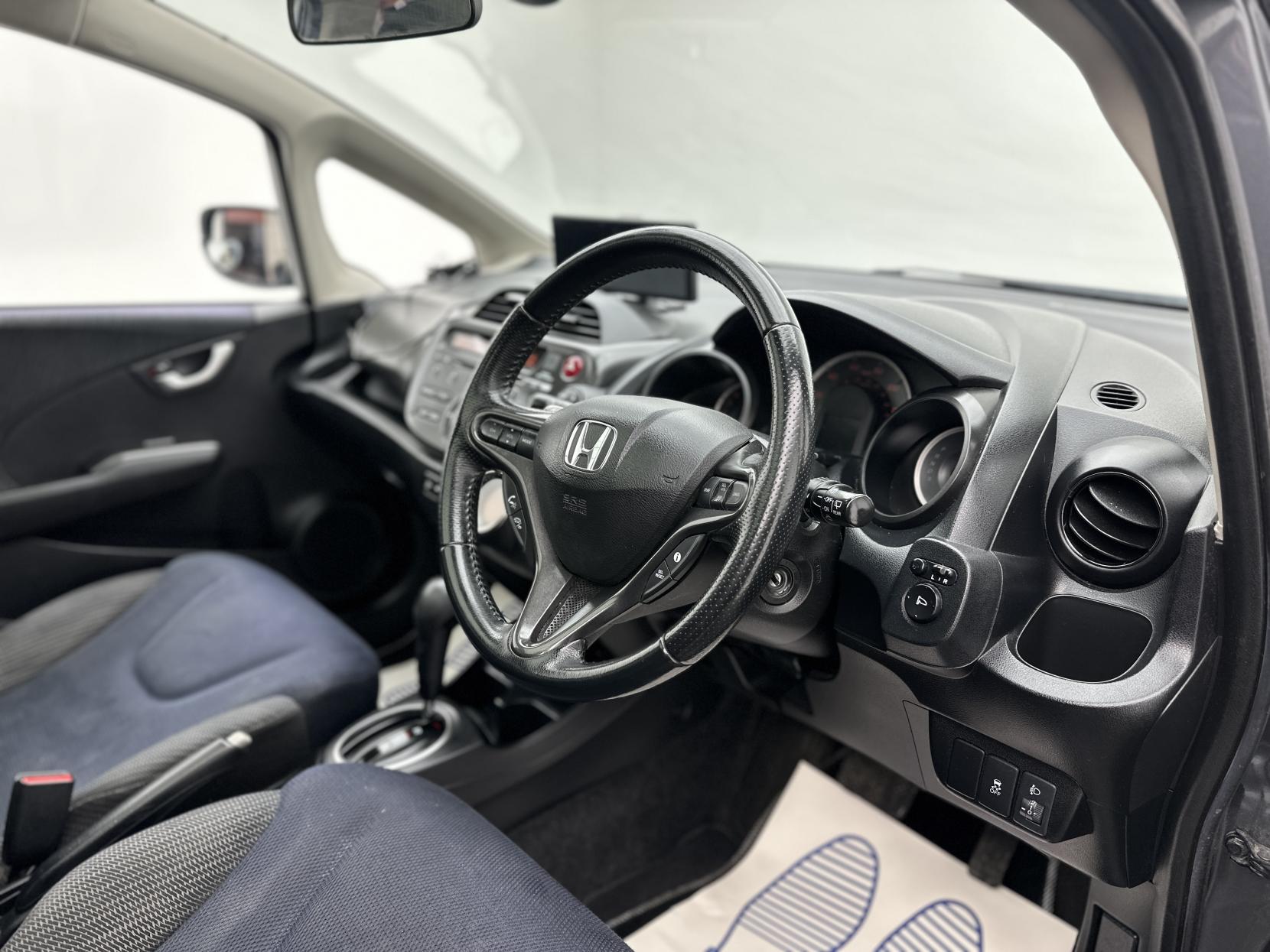 Honda Jazz 1.4 i-VTEC EX Hatchback 5dr Petrol CVT Euro 5 (99 ps)