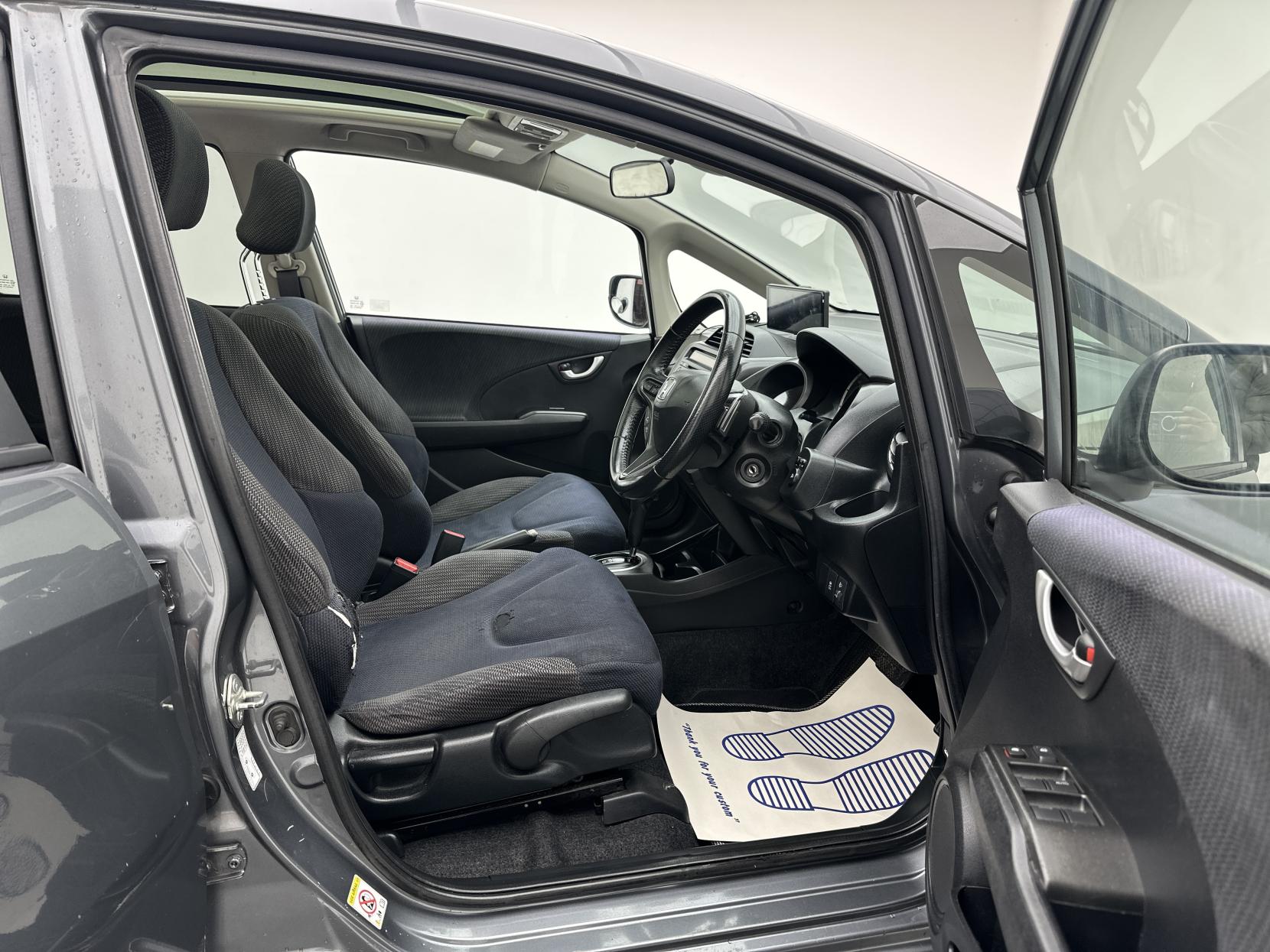 Honda Jazz 1.4 i-VTEC EX Hatchback 5dr Petrol CVT Euro 5 (99 ps)