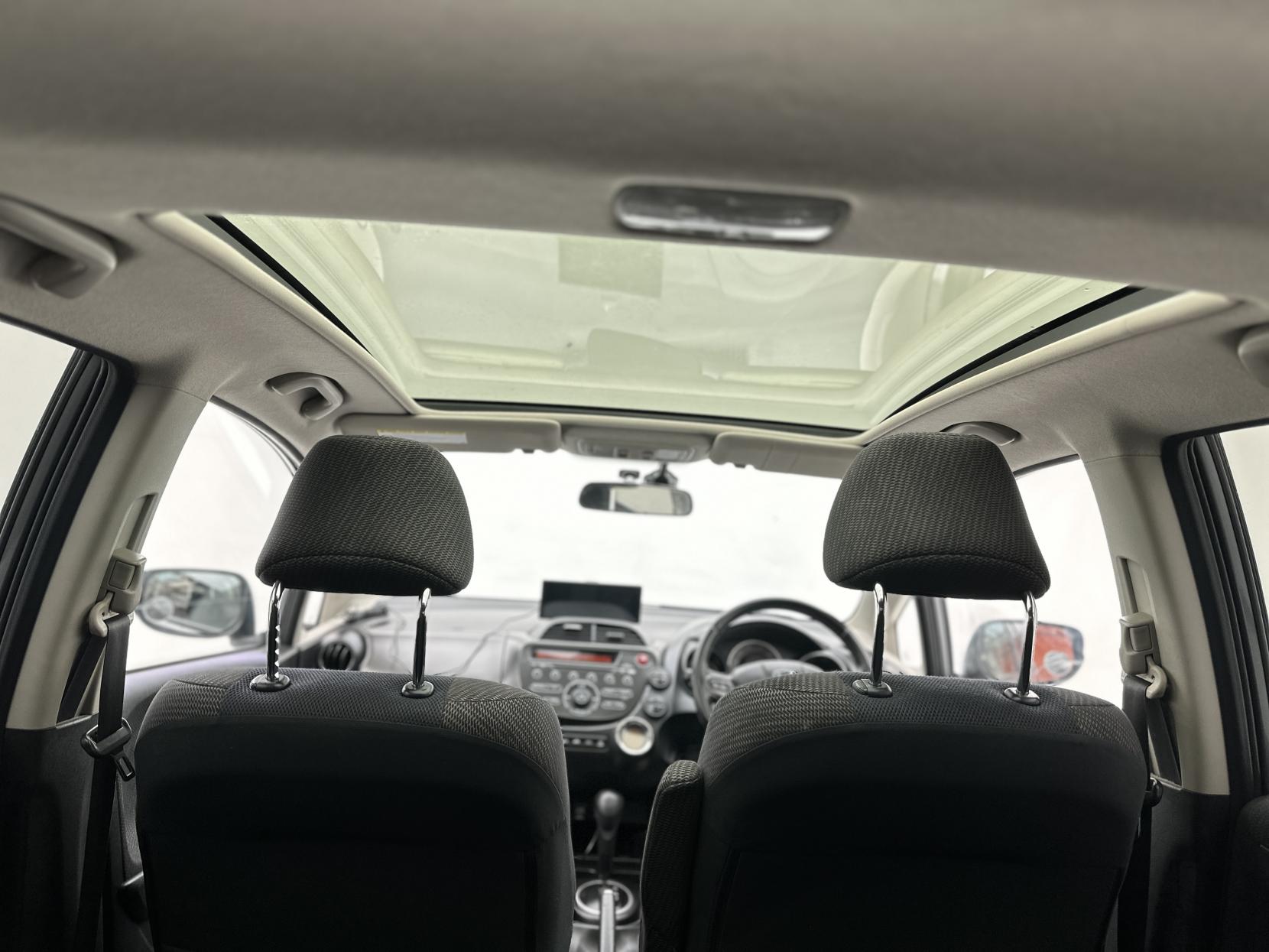 Honda Jazz 1.4 i-VTEC EX Hatchback 5dr Petrol CVT Euro 5 (99 ps)