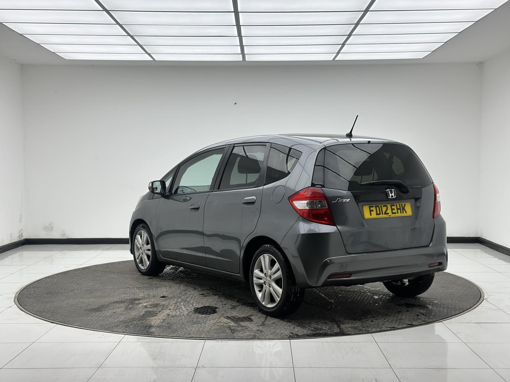 Honda Jazz 1.4 i-VTEC EX Hatchback 5dr Petrol CVT Euro 5 (99 ps)