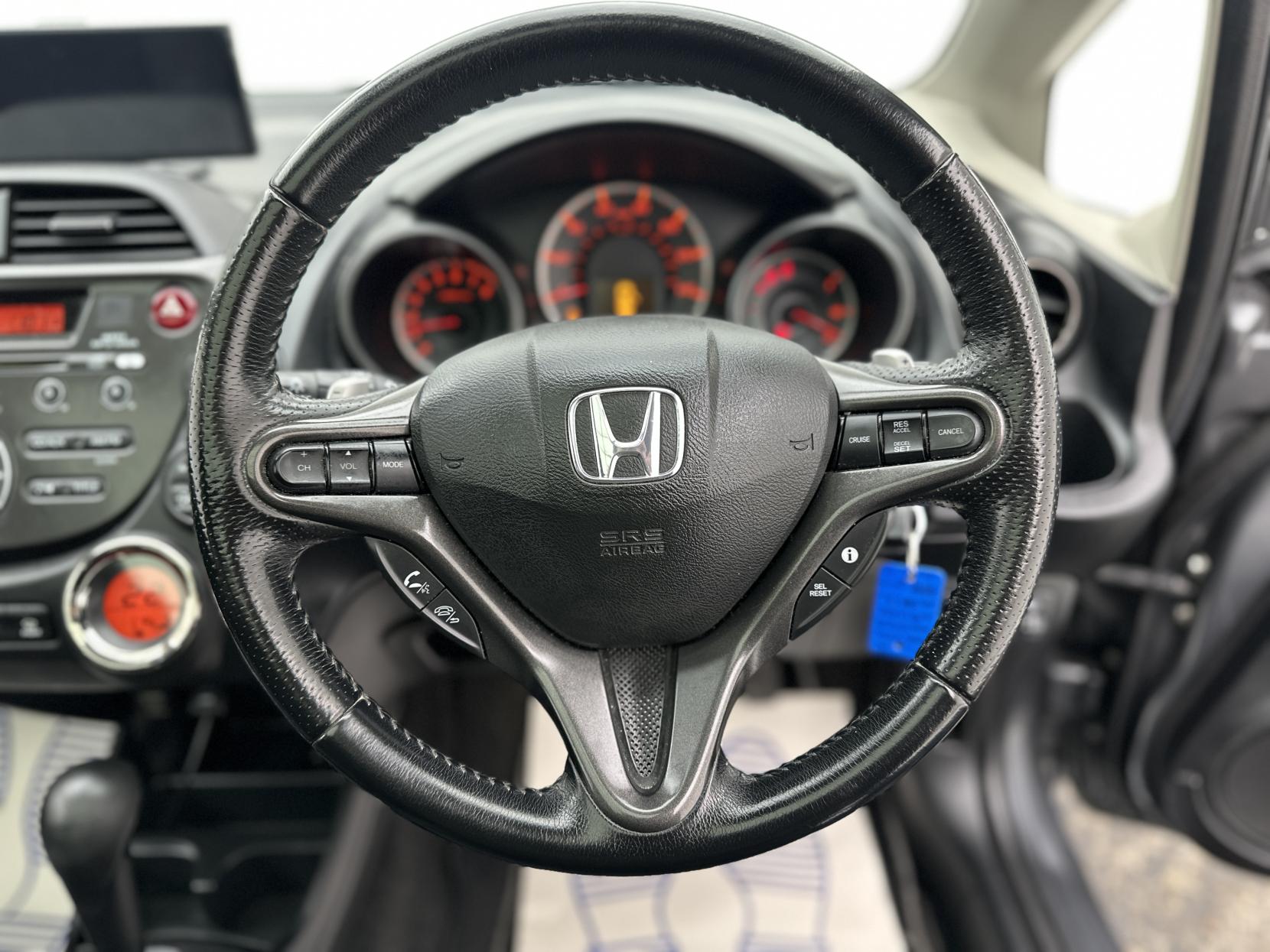 Honda Jazz 1.4 i-VTEC EX Hatchback 5dr Petrol CVT Euro 5 (99 ps)