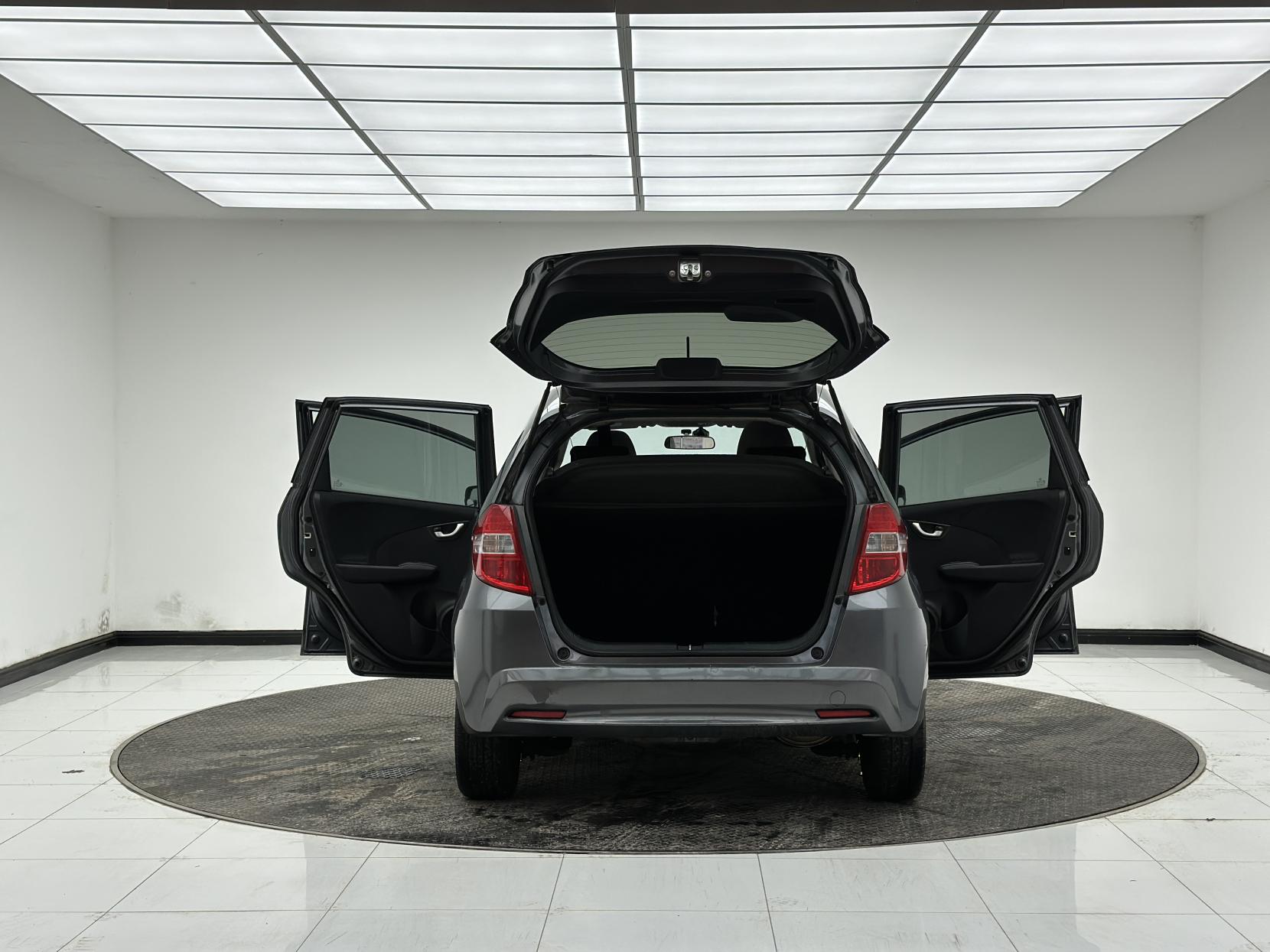 Honda Jazz 1.4 i-VTEC EX Hatchback 5dr Petrol CVT Euro 5 (99 ps)