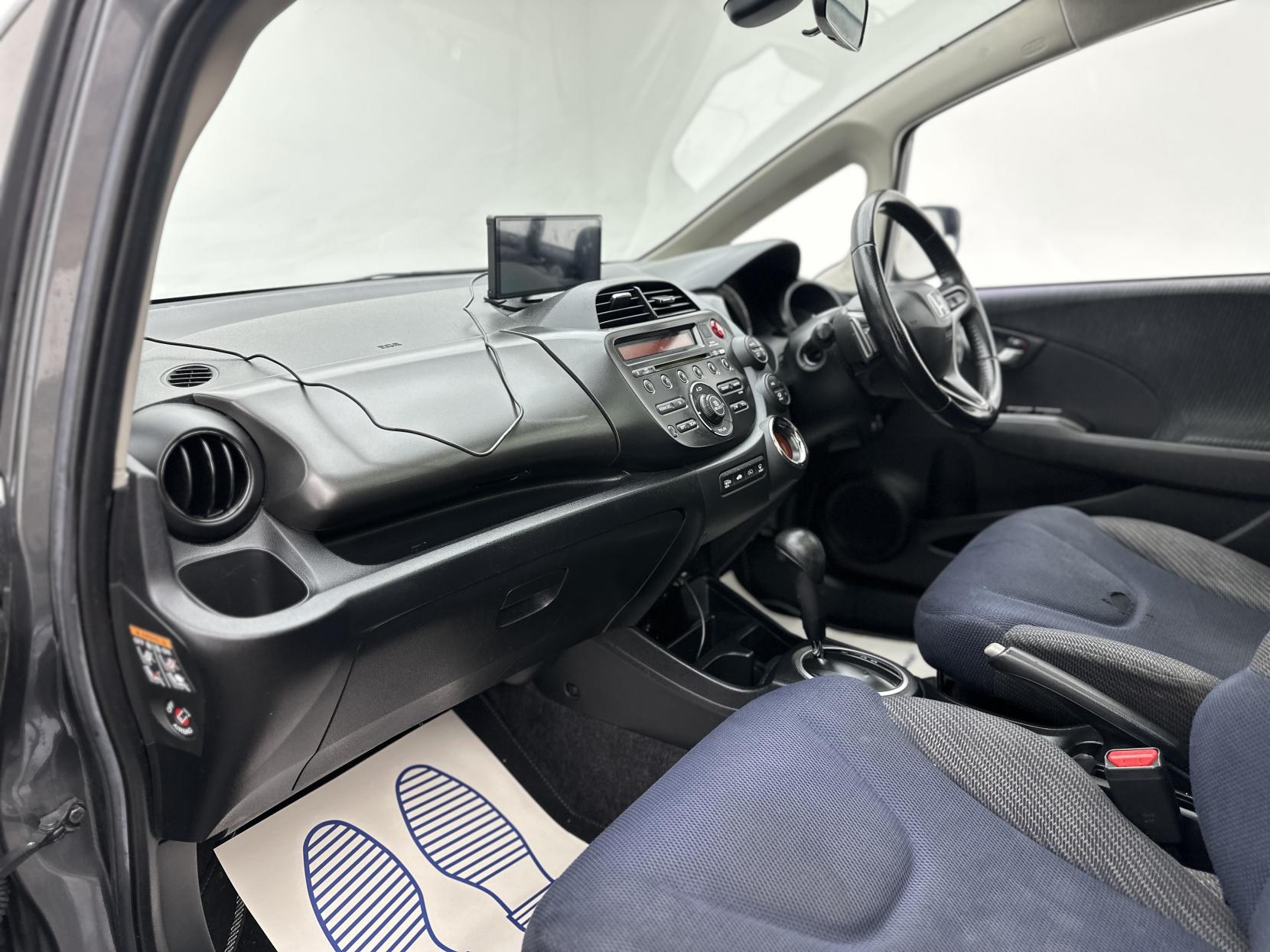 Honda Jazz 1.4 i-VTEC EX Hatchback 5dr Petrol CVT Euro 5 (99 ps)