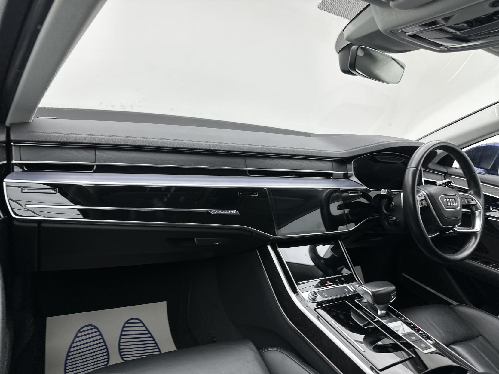 Audi A8 3.0 TDI V6 50 Saloon 4dr Diesel Tiptronic quattro Euro 6 (s/s) (286 ps)
