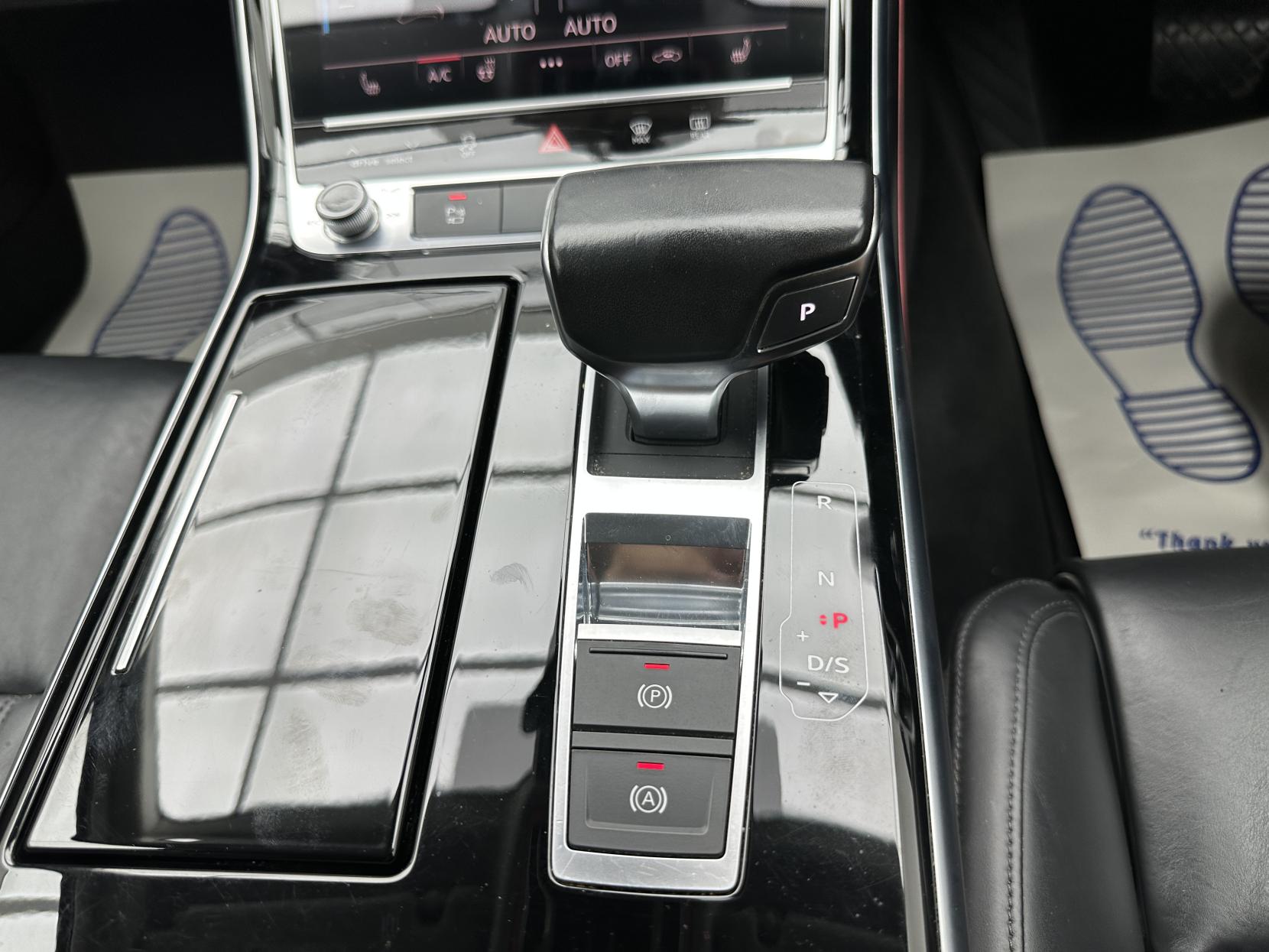 Audi A8 3.0 TDI V6 50 Saloon 4dr Diesel Tiptronic quattro Euro 6 (s/s) (286 ps)