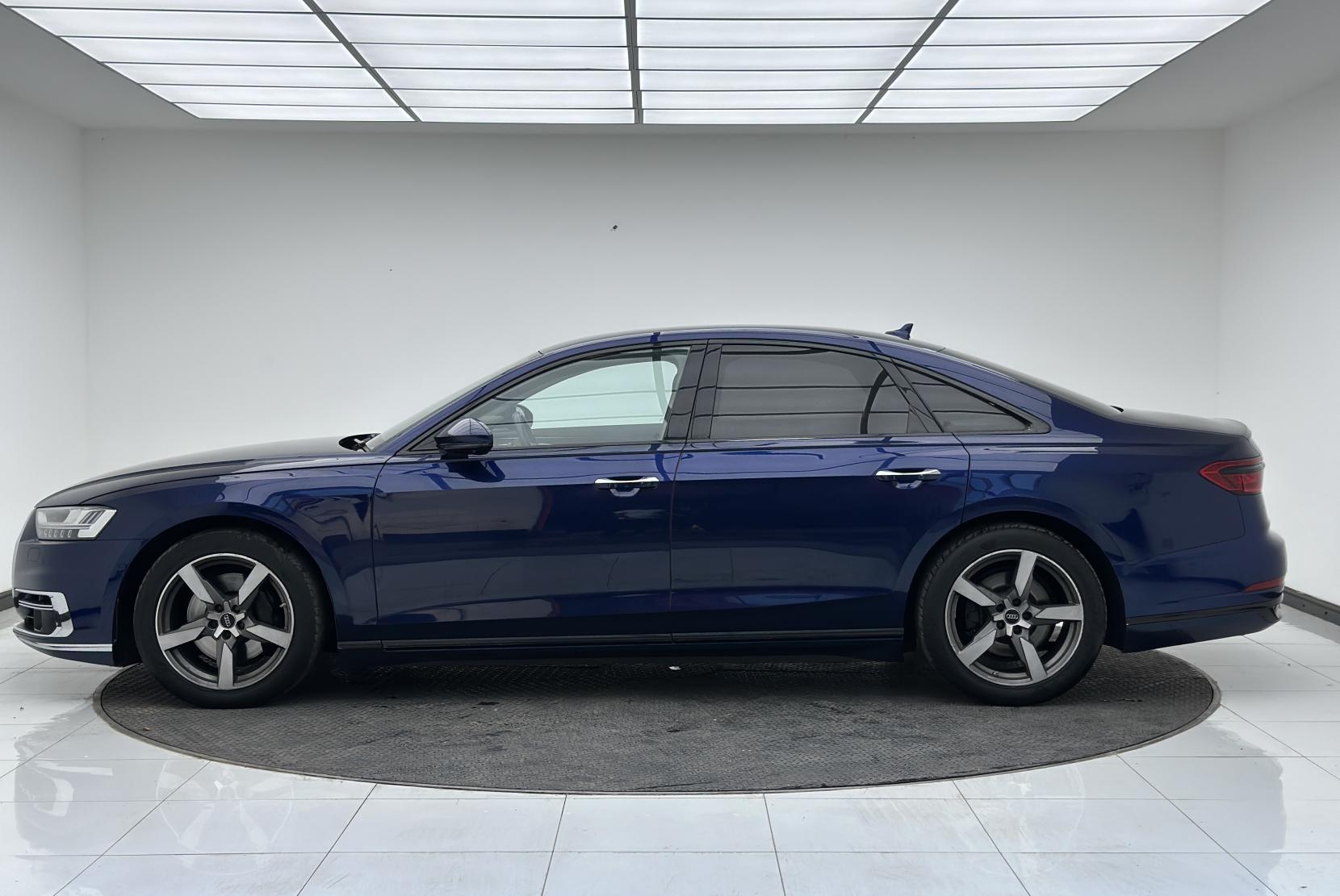 Audi A8 3.0 TDI V6 50 Saloon 4dr Diesel Tiptronic quattro Euro 6 (s/s) (286 ps)