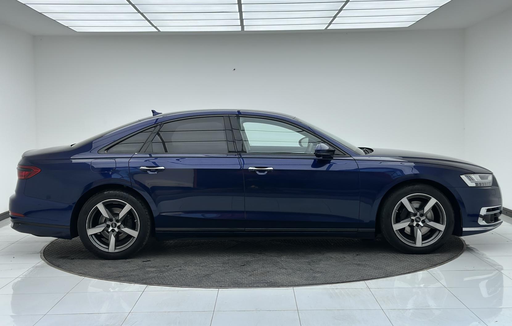 Audi A8 3.0 TDI V6 50 Saloon 4dr Diesel Tiptronic quattro Euro 6 (s/s) (286 ps)