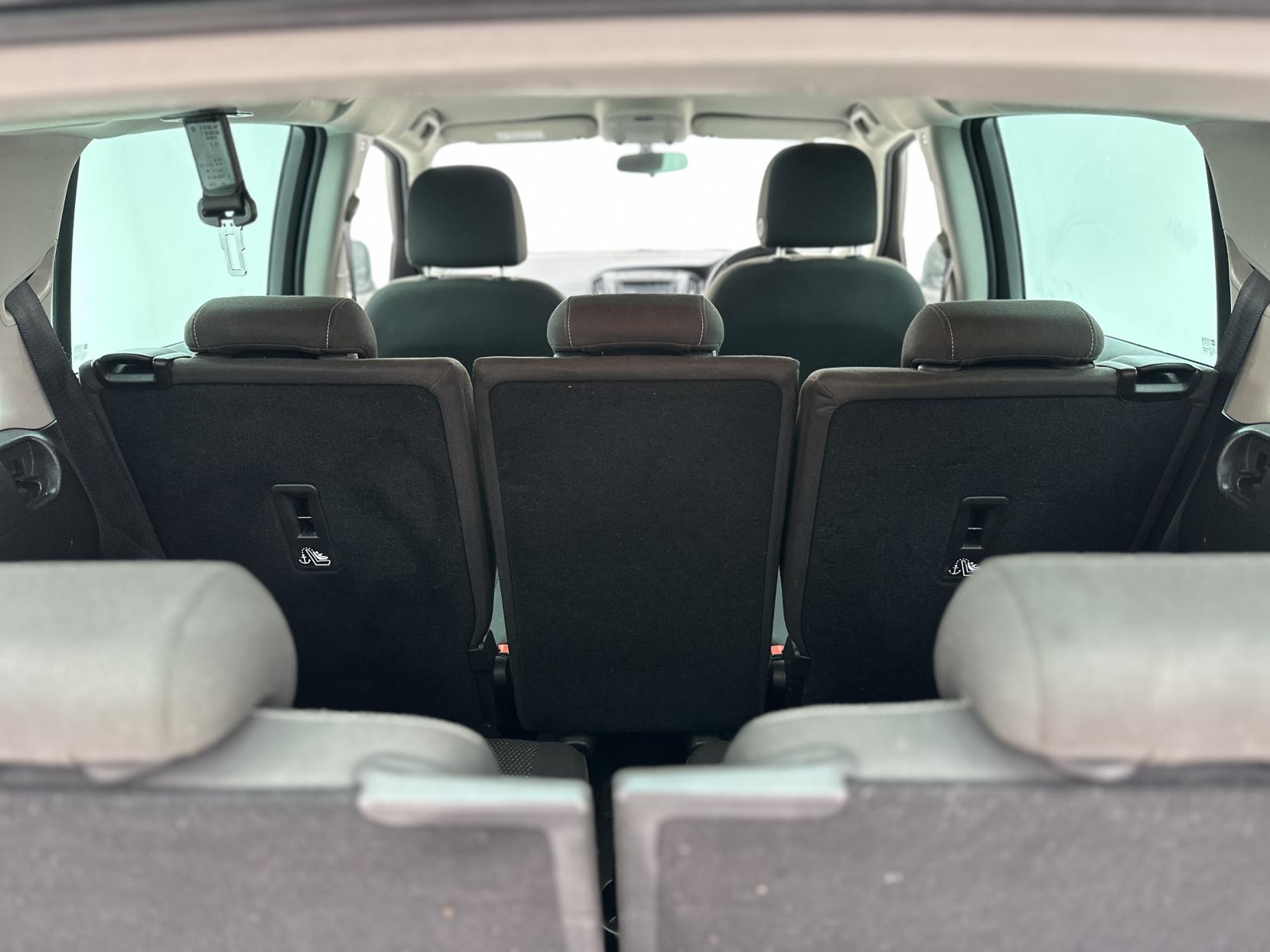 Vauxhall Zafira Tourer 1.4i Turbo SRi MPV 5dr Petrol Auto Euro 6 (140 ps)