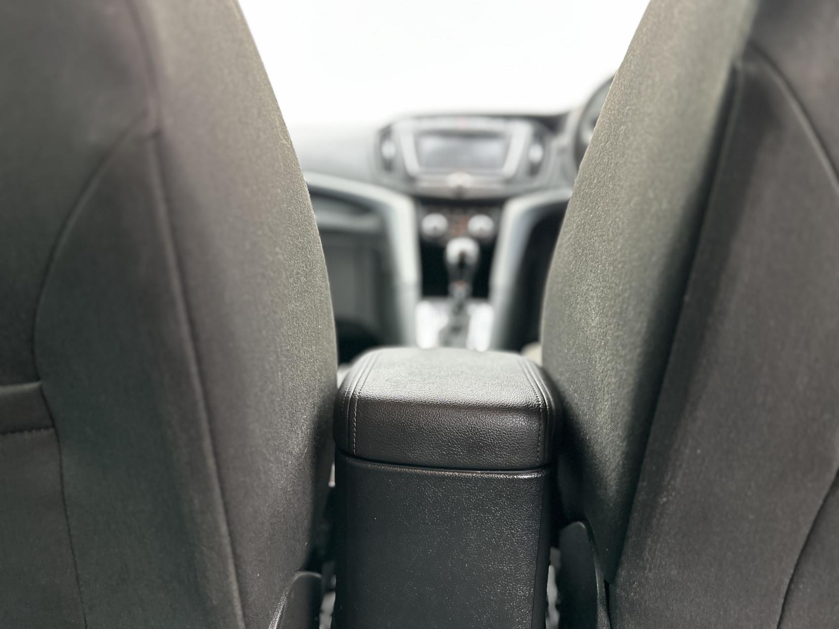 Vauxhall Zafira Tourer 1.4i Turbo SRi MPV 5dr Petrol Auto Euro 6 (140 ps)