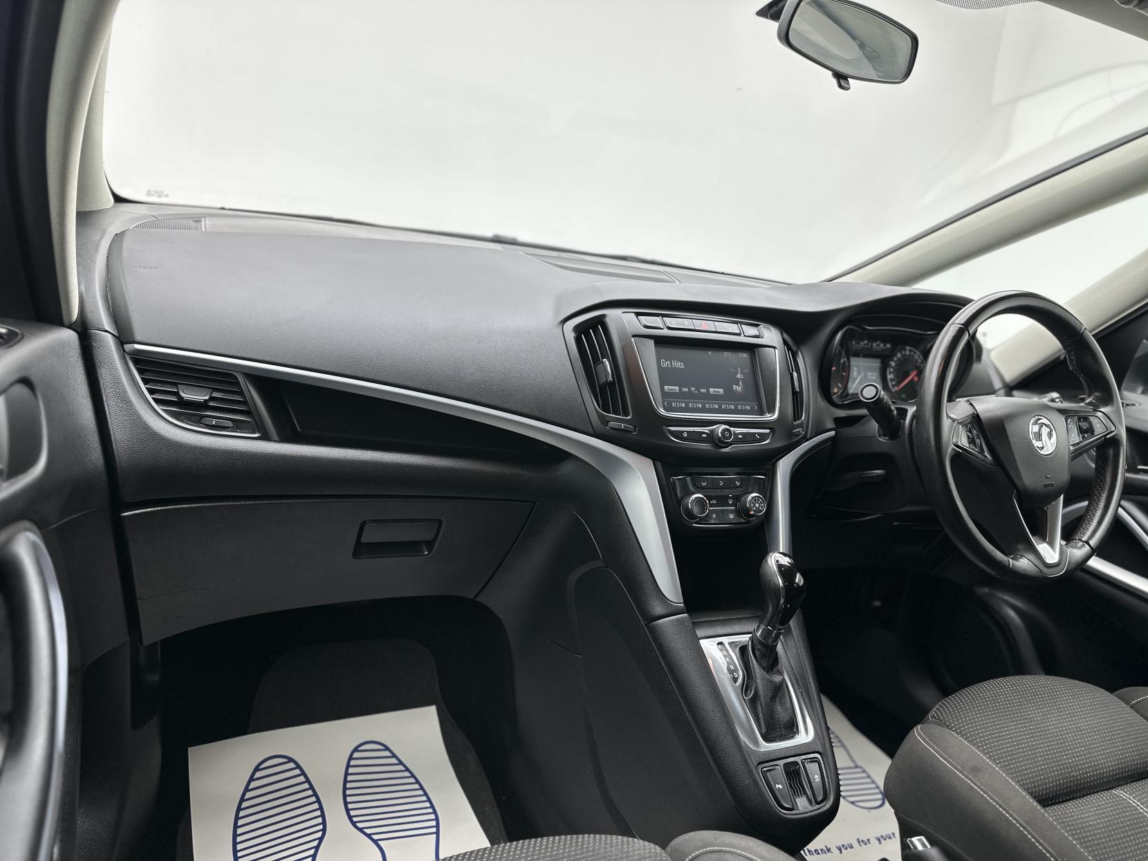 Vauxhall Zafira Tourer 1.4i Turbo SRi MPV 5dr Petrol Auto Euro 6 (140 ps)