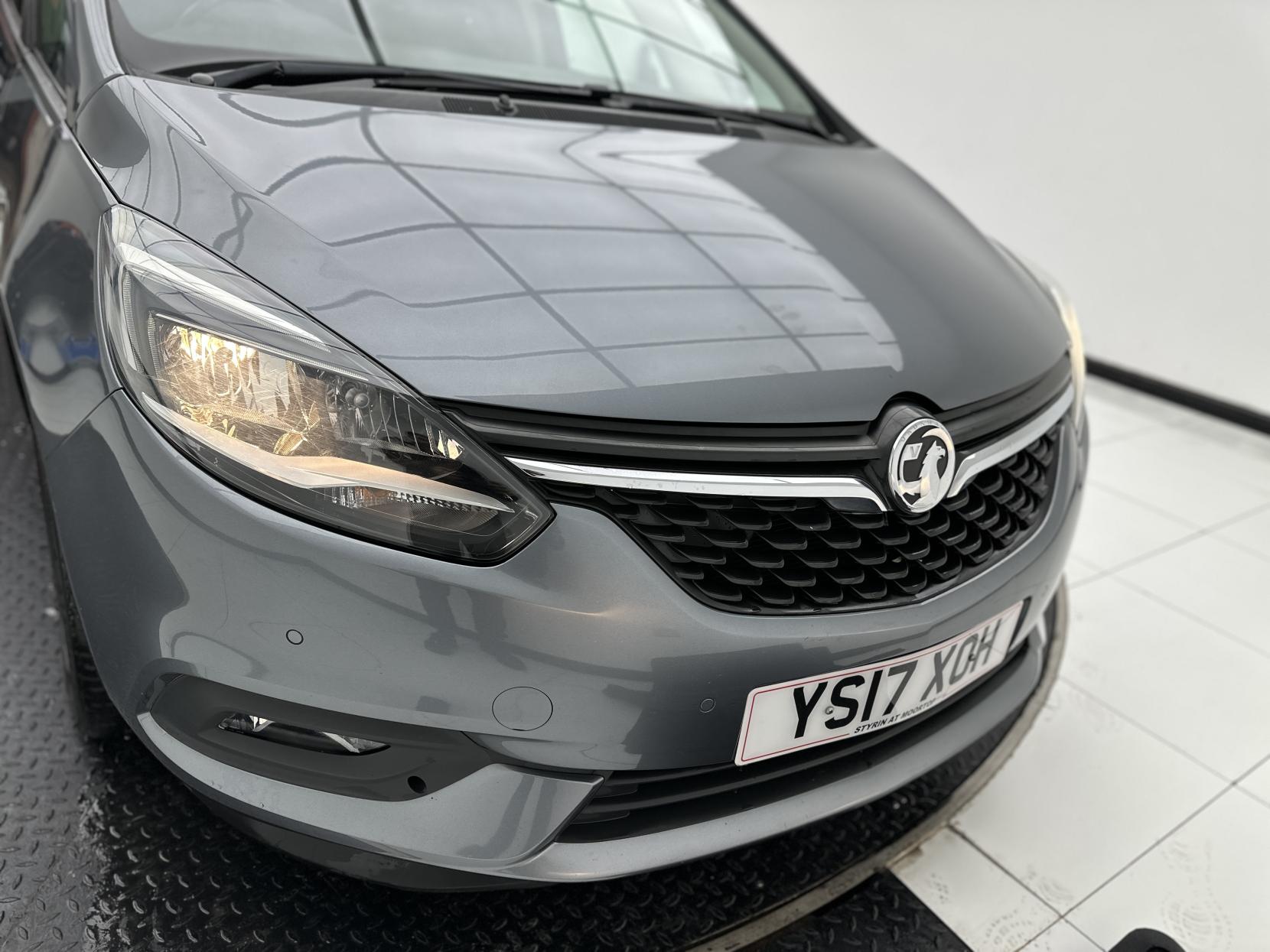 Vauxhall Zafira Tourer 1.4i Turbo SRi MPV 5dr Petrol Auto Euro 6 (140 ps)