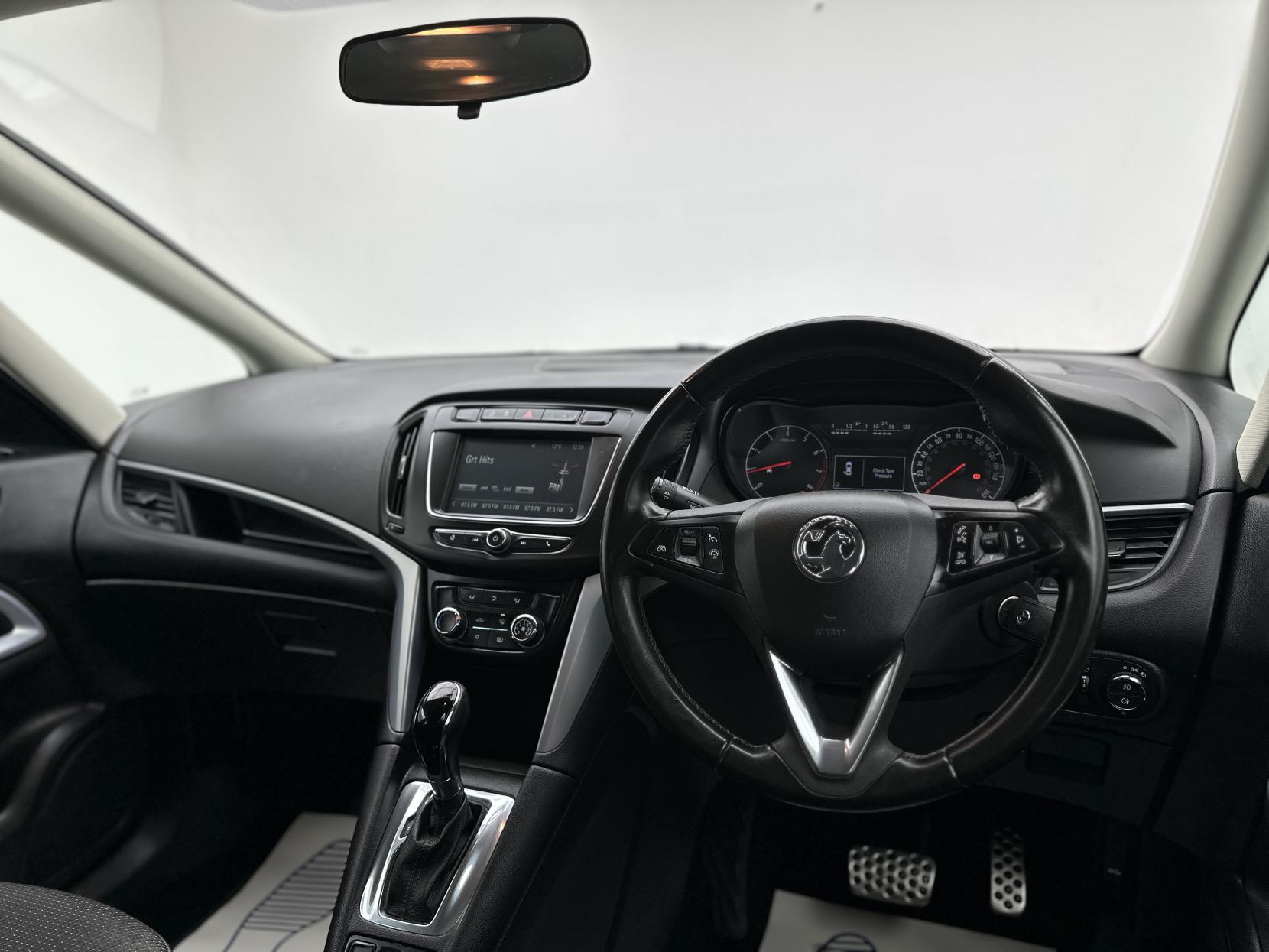 Vauxhall Zafira Tourer 1.4i Turbo SRi MPV 5dr Petrol Auto Euro 6 (140 ps)