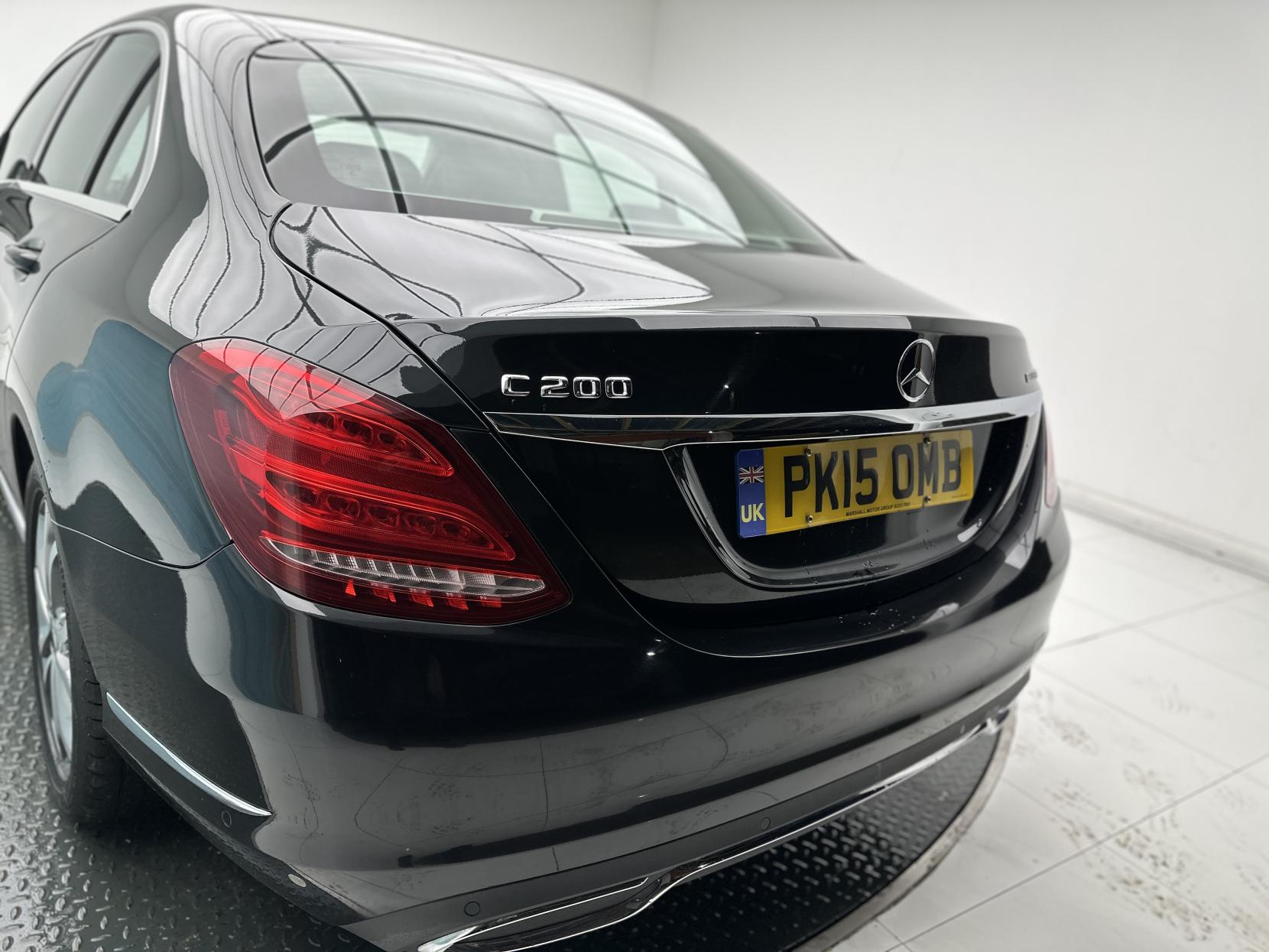 Mercedes-Benz C Class 1.6 C200 BlueTEC Sport Saloon 4dr Diesel G-Tronic+ Euro 6 (s/s) (136 ps)