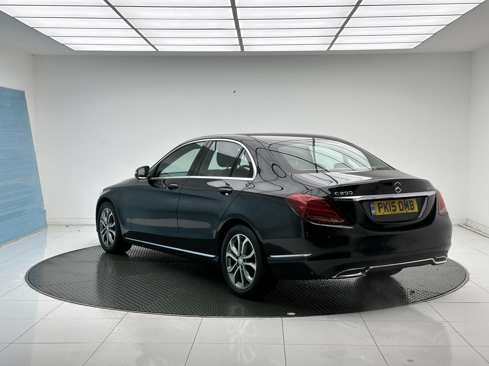 Mercedes-Benz C Class 1.6 C200 BlueTEC Sport Saloon 4dr Diesel G-Tronic+ Euro 6 (s/s) (136 ps)