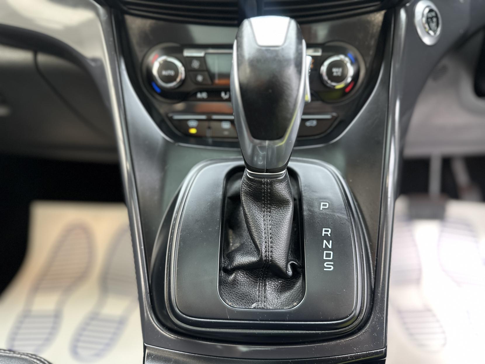 Ford Kuga 2.0 TDCi Titanium X SUV 5dr Diesel Powershift AWD Euro 5 (163 ps)