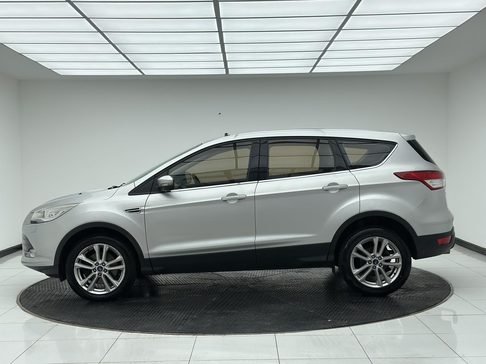 Ford Kuga 2.0 TDCi Titanium X SUV 5dr Diesel Powershift AWD Euro 5 (163 ps)