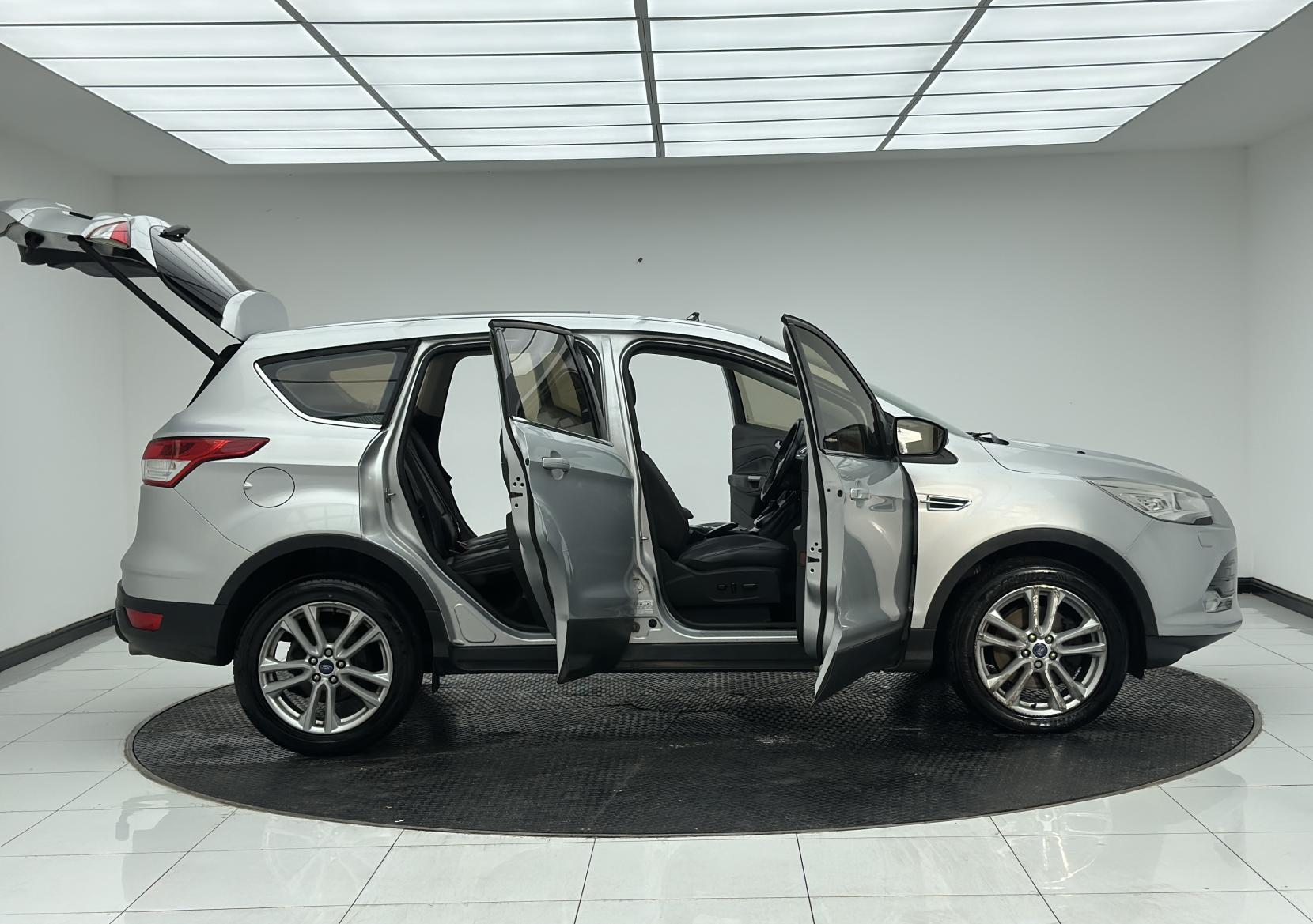 Ford Kuga 2.0 TDCi Titanium X SUV 5dr Diesel Powershift AWD Euro 5 (163 ps)