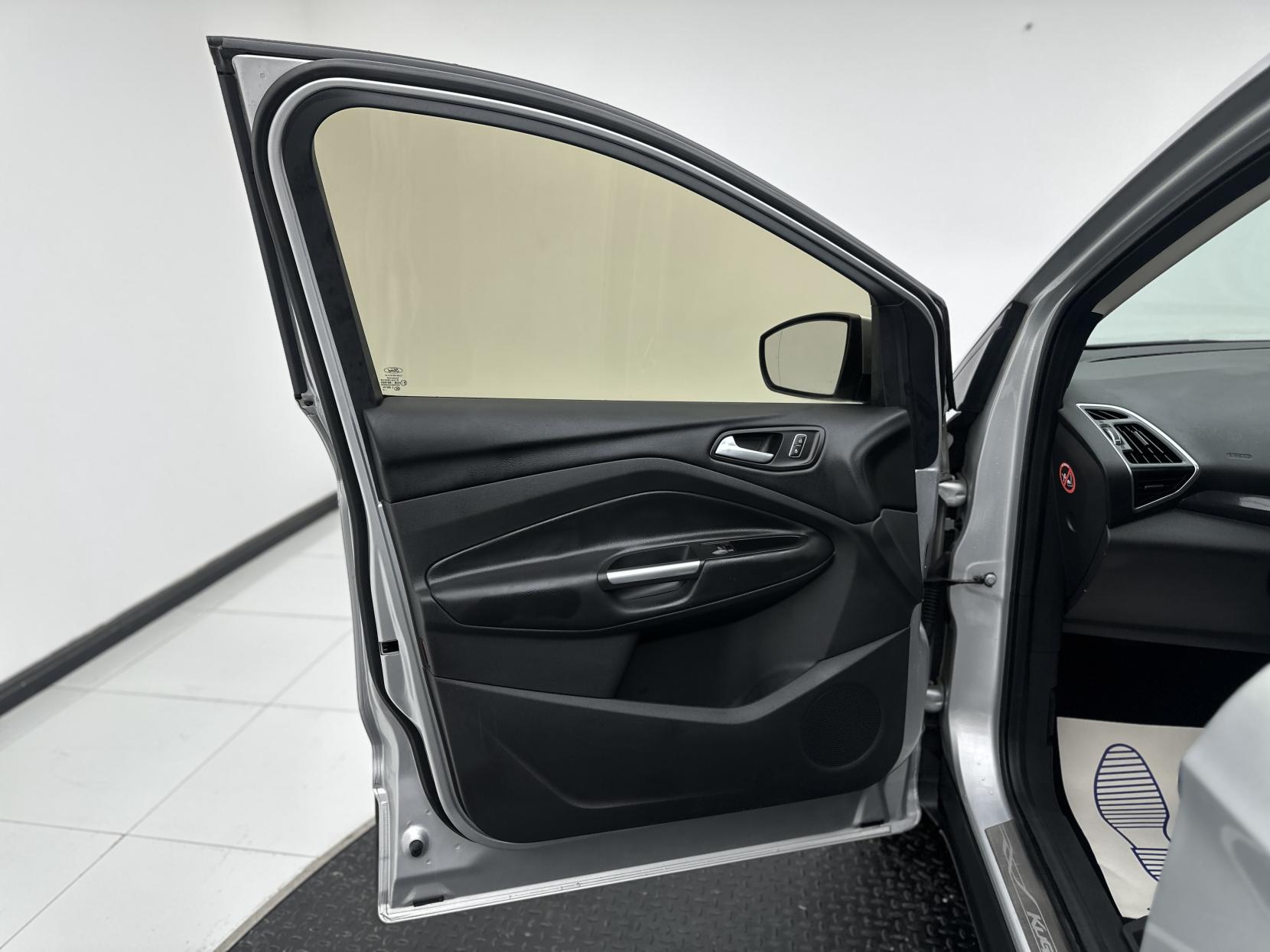 Ford Kuga 2.0 TDCi Titanium X SUV 5dr Diesel Powershift AWD Euro 5 (163 ps)