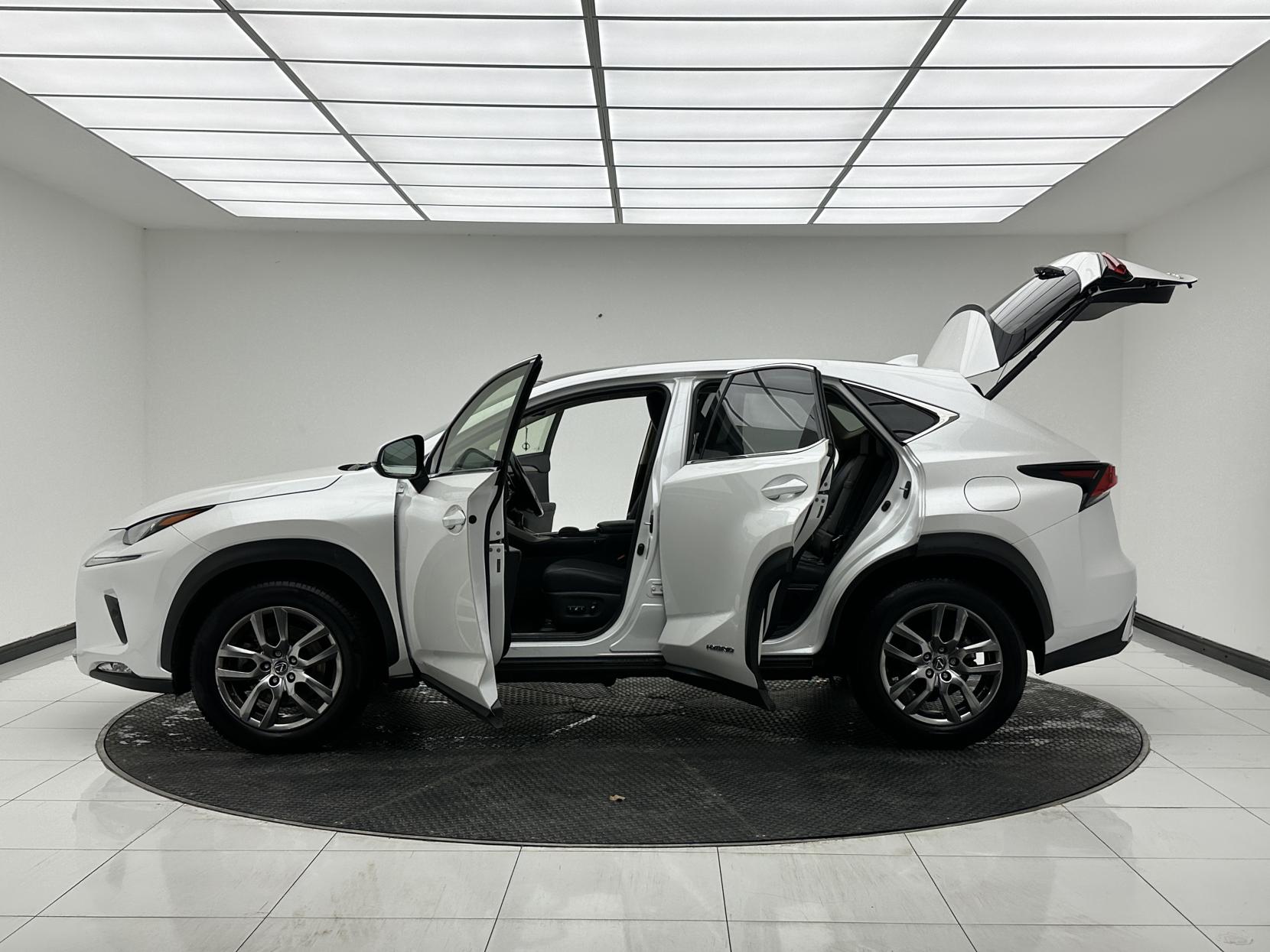 Lexus NX 2.5 300h GPF SUV 5dr Petrol Hybrid E-CVT 4WD Euro 6 (s/s) (197 ps)